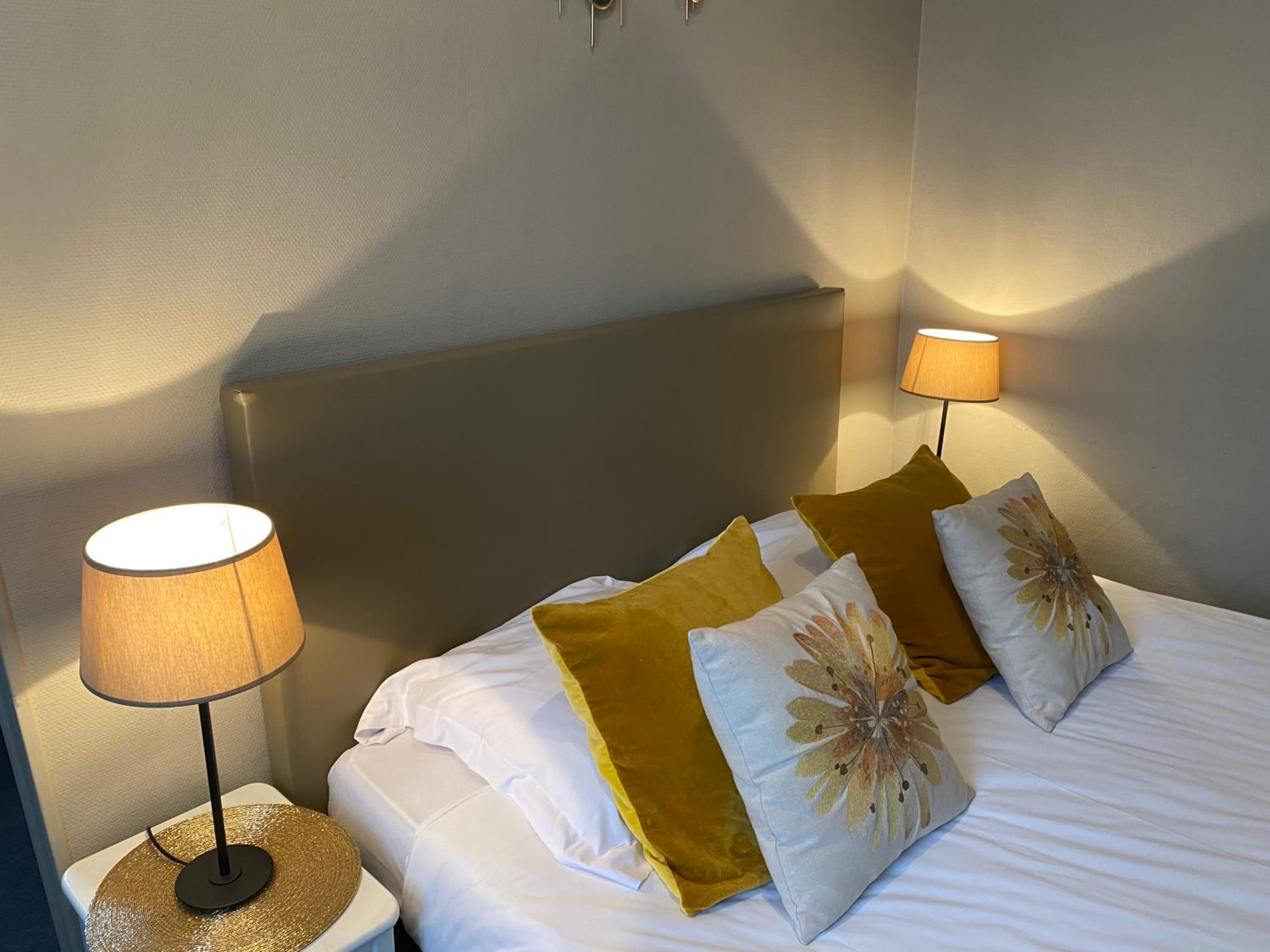 Basic Triple Room with Shared Toilet