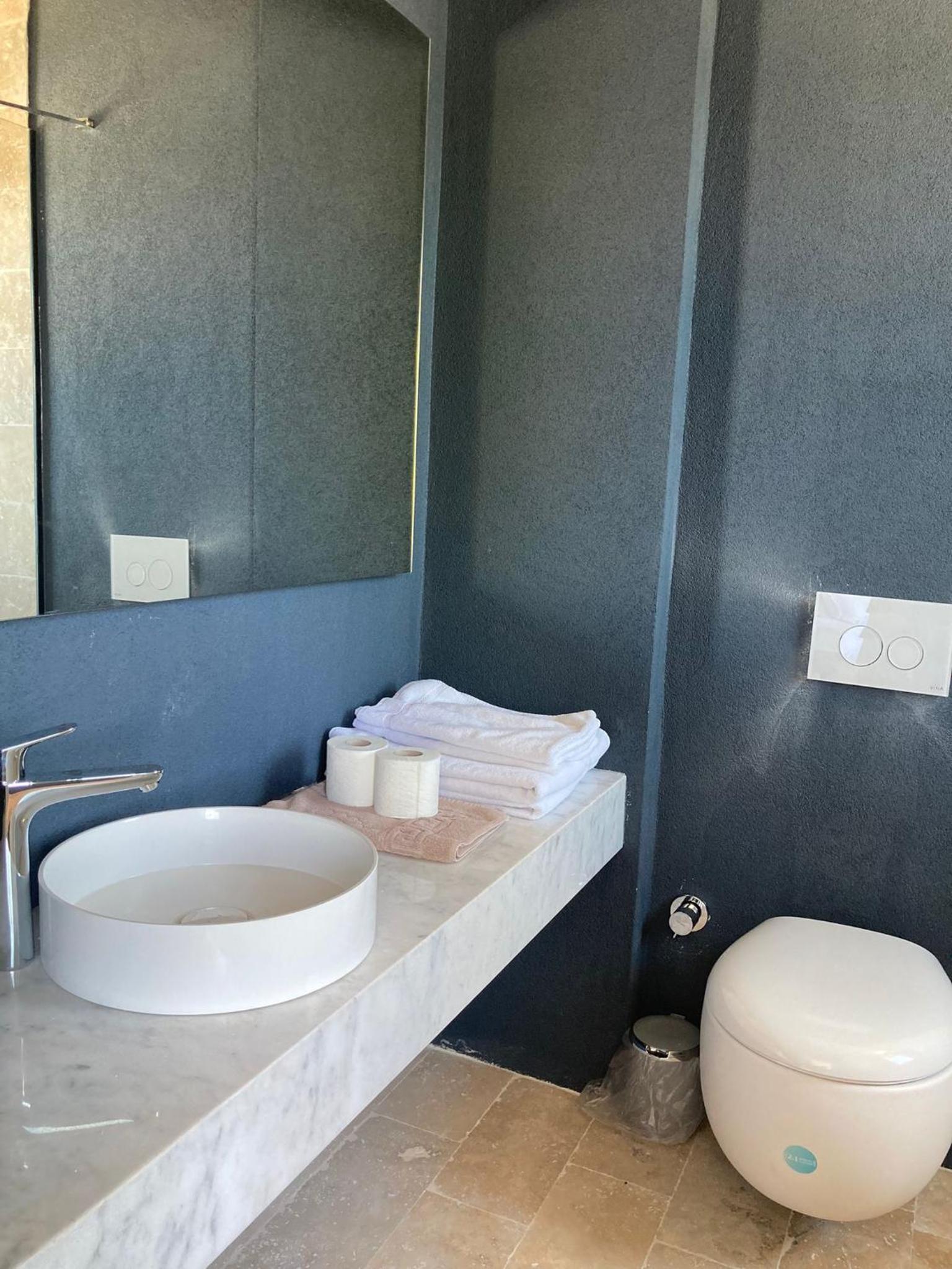 Deluxe Double Room with Sea View - Photo 6