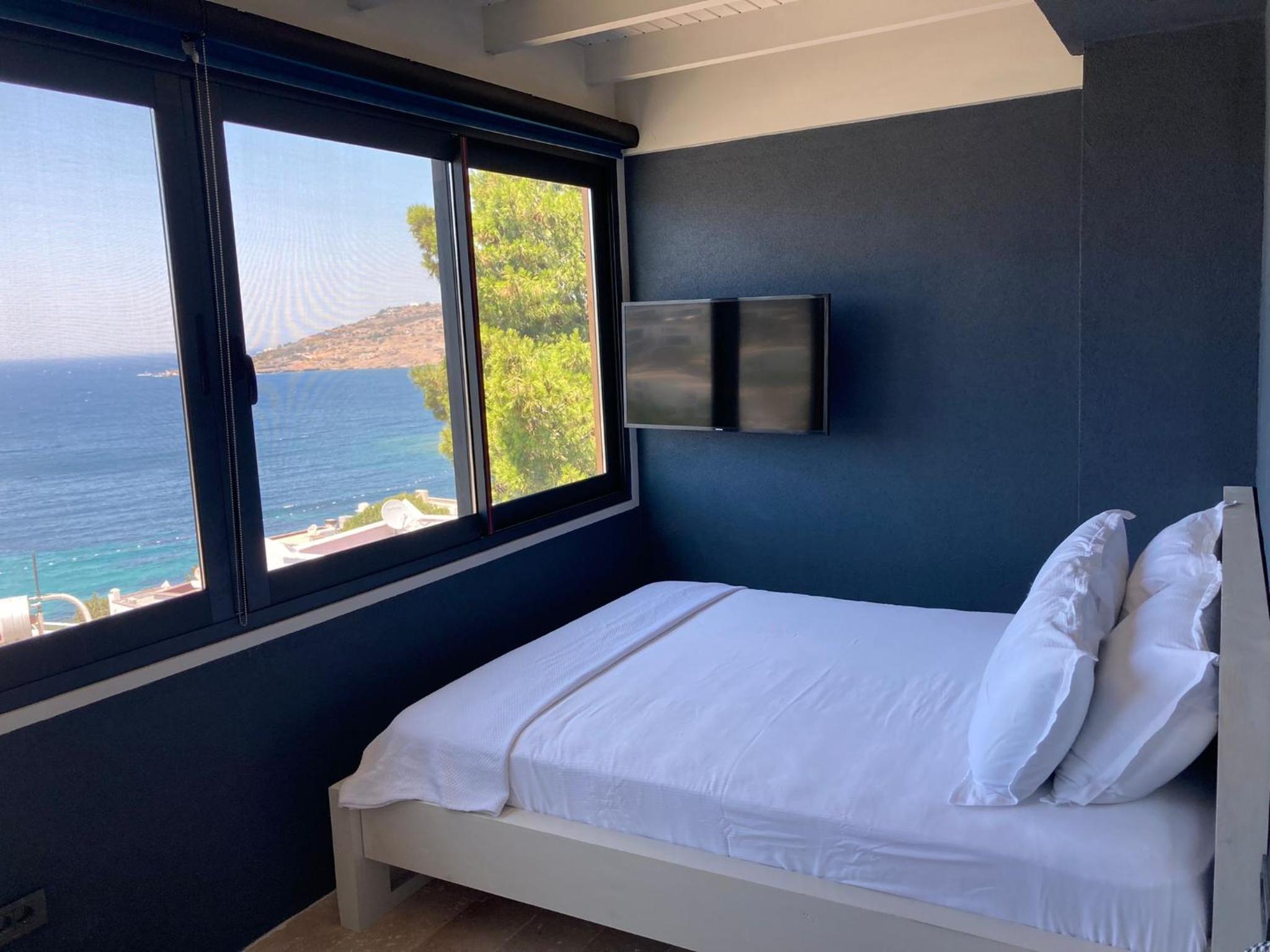 Deluxe Double Room with Sea View - Photo 1