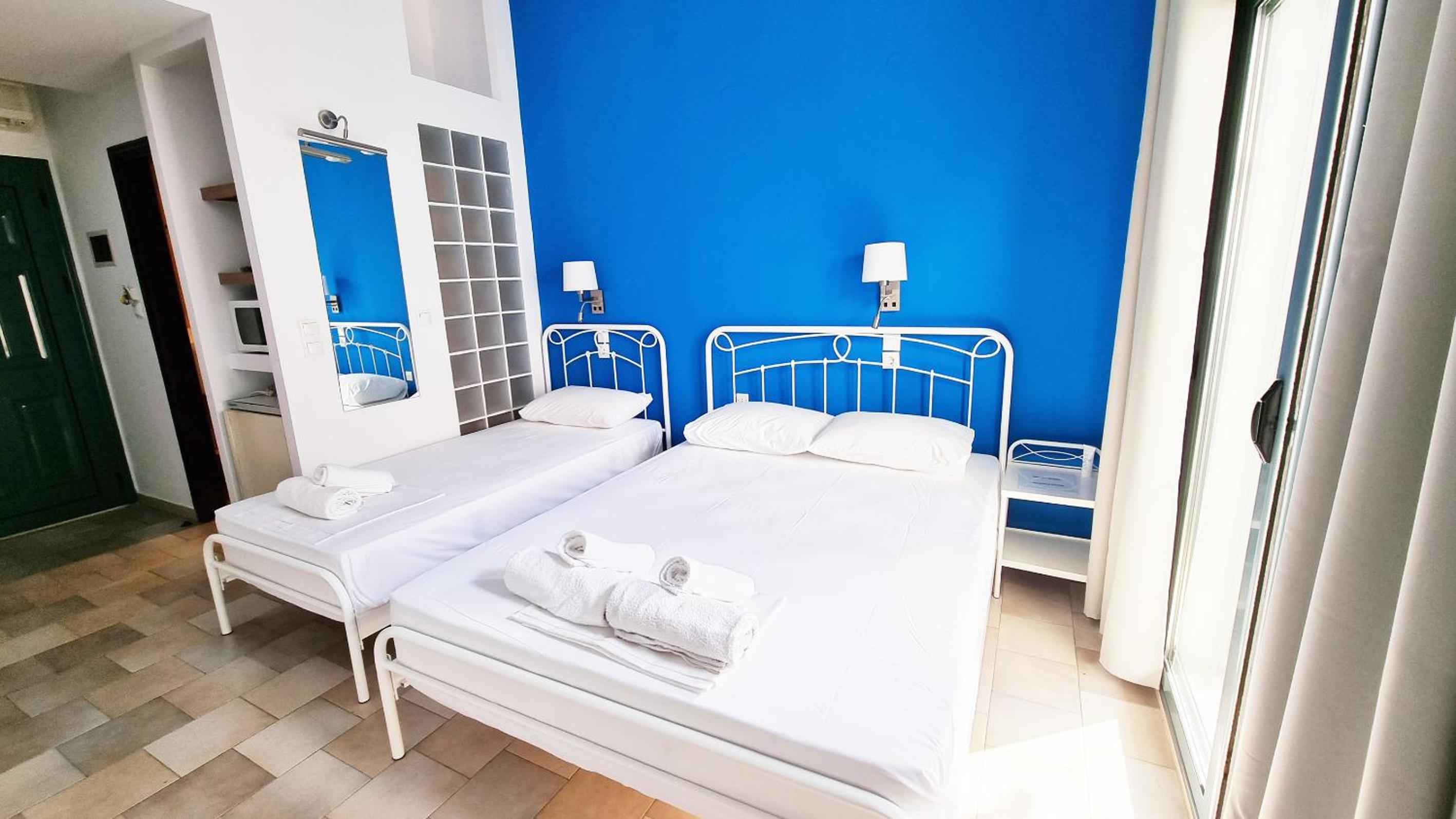 Comfort Triple Room with Shower