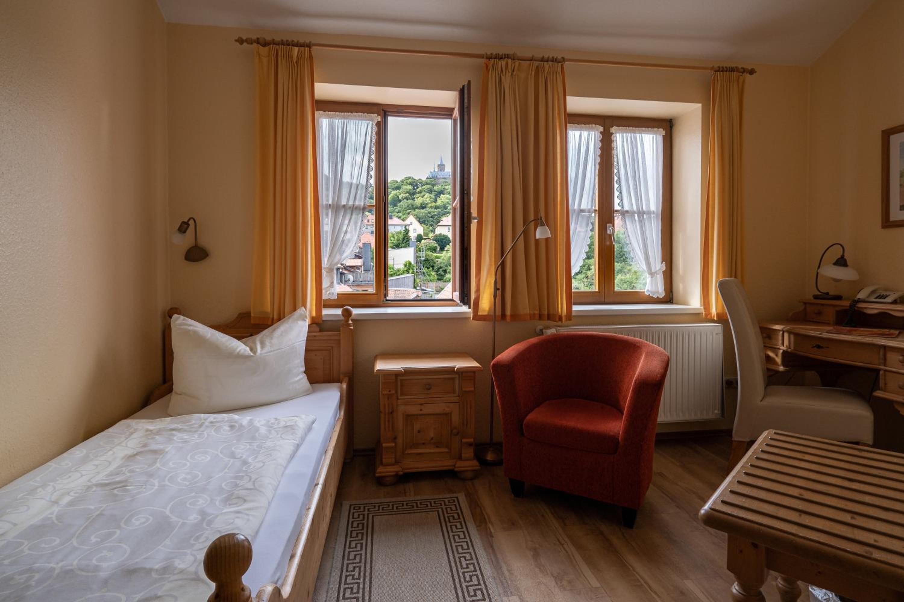 Single Room photo 3