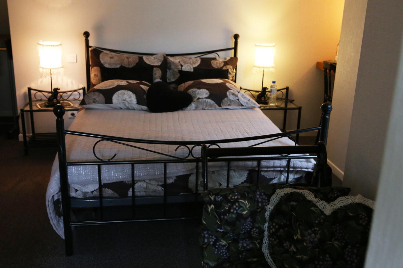 Double Room with Private Bathroom photo 2