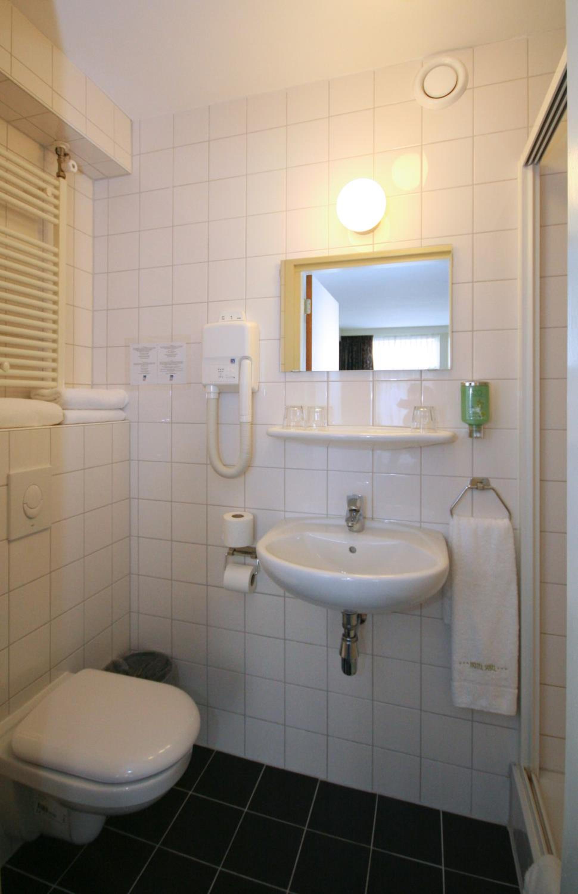 Small Single Room photo 3