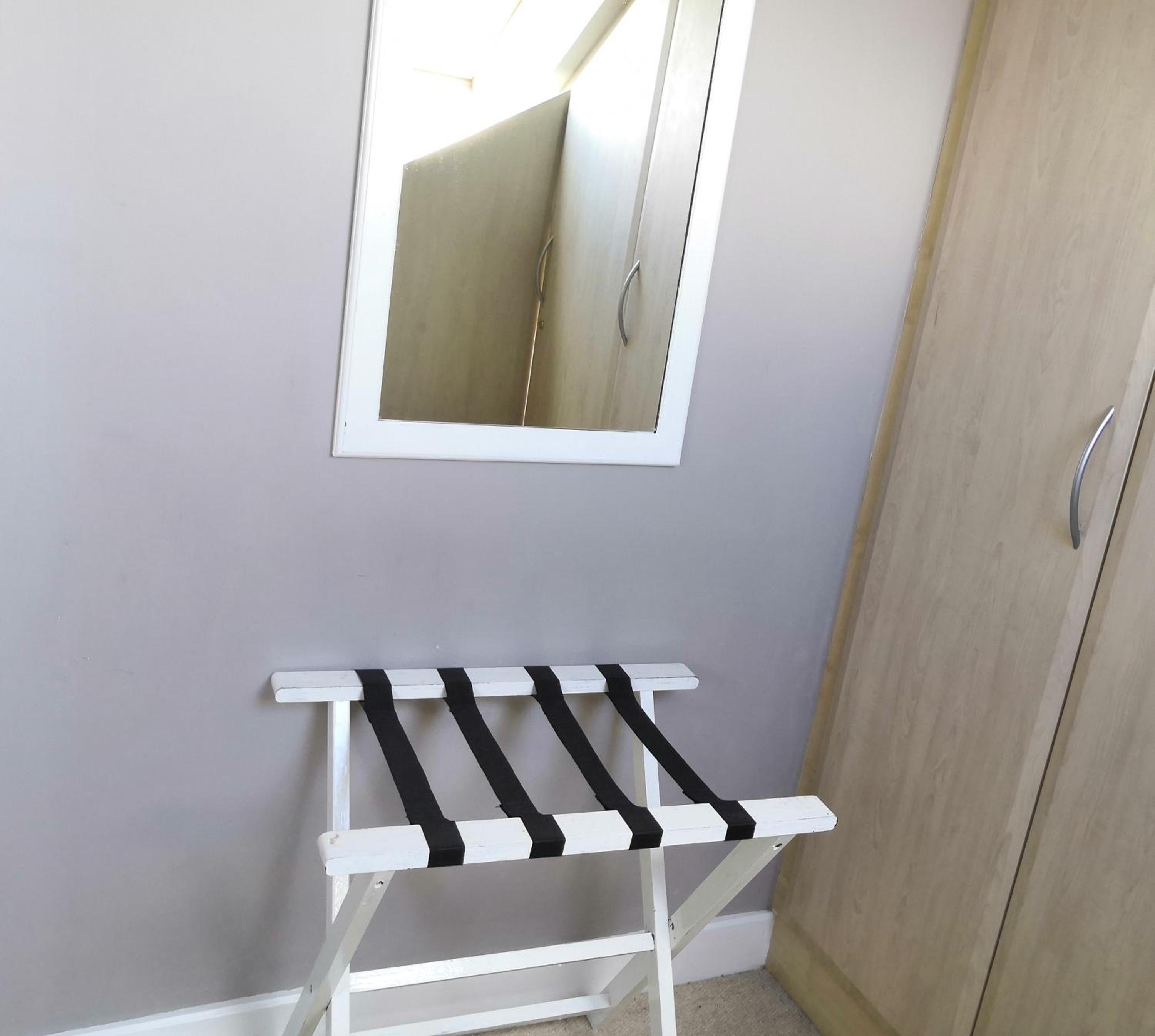 One-Bedroom Apartment - Photo 17