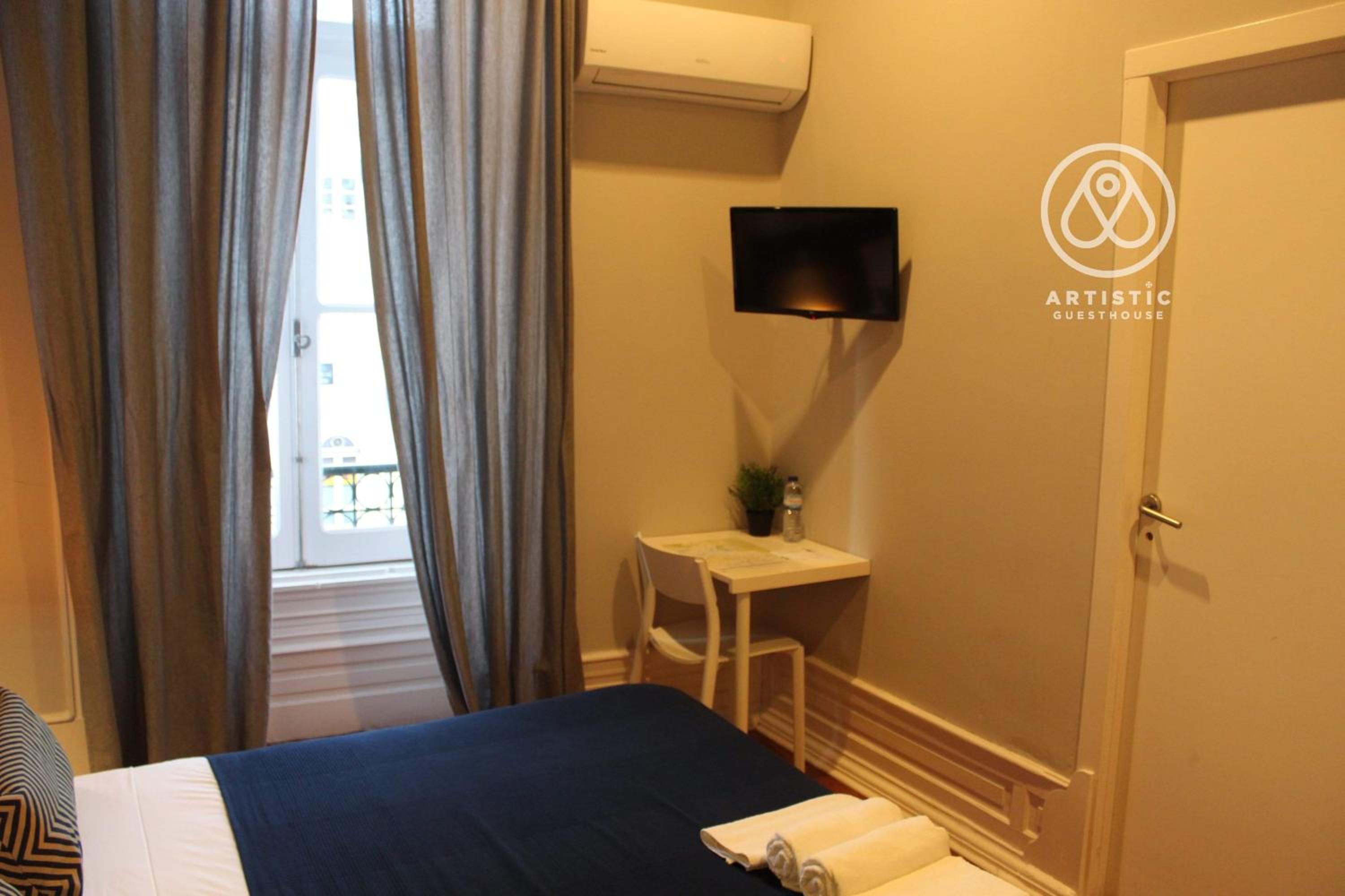 Double Room - Photo 3