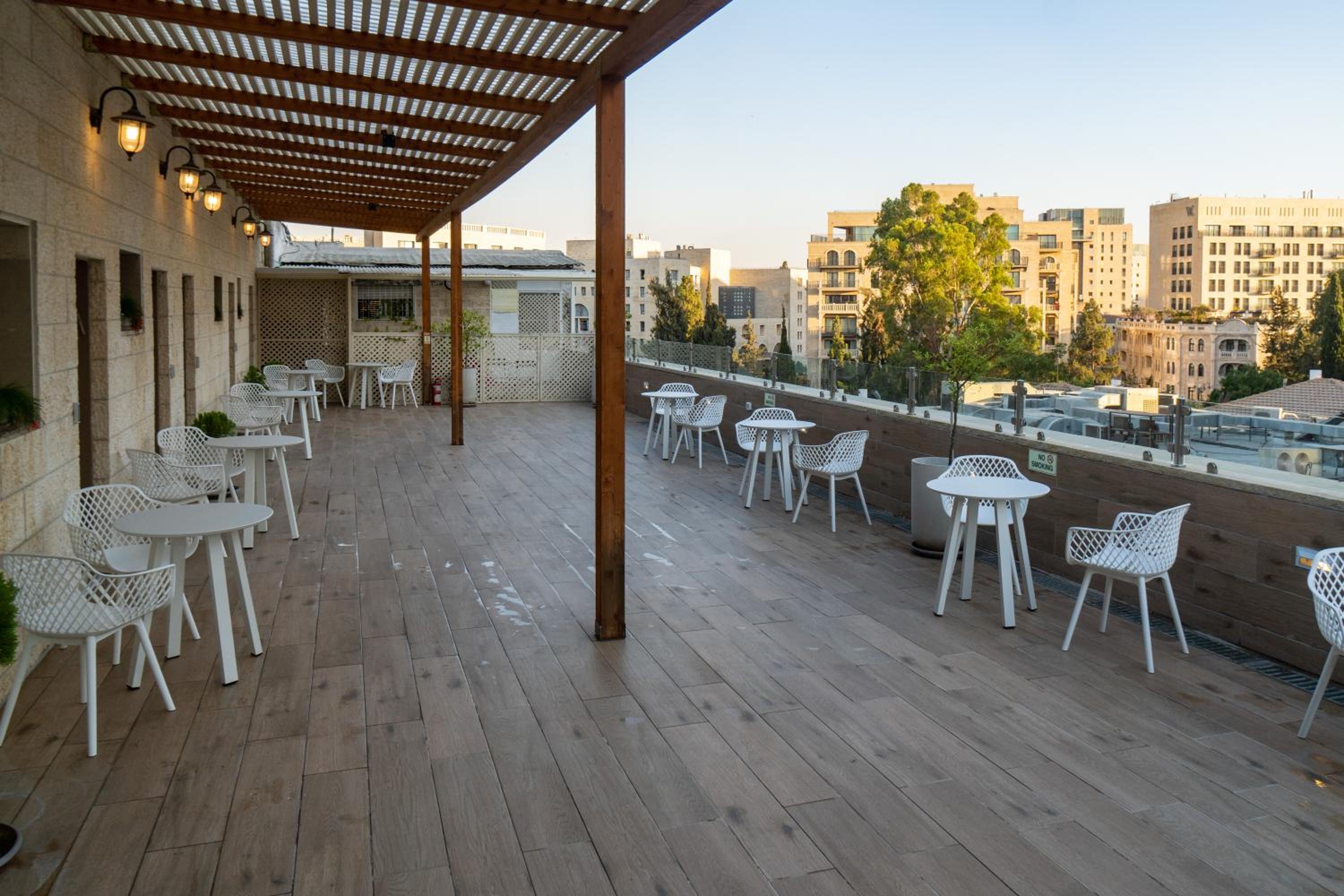 Terrace Room - Photo 13