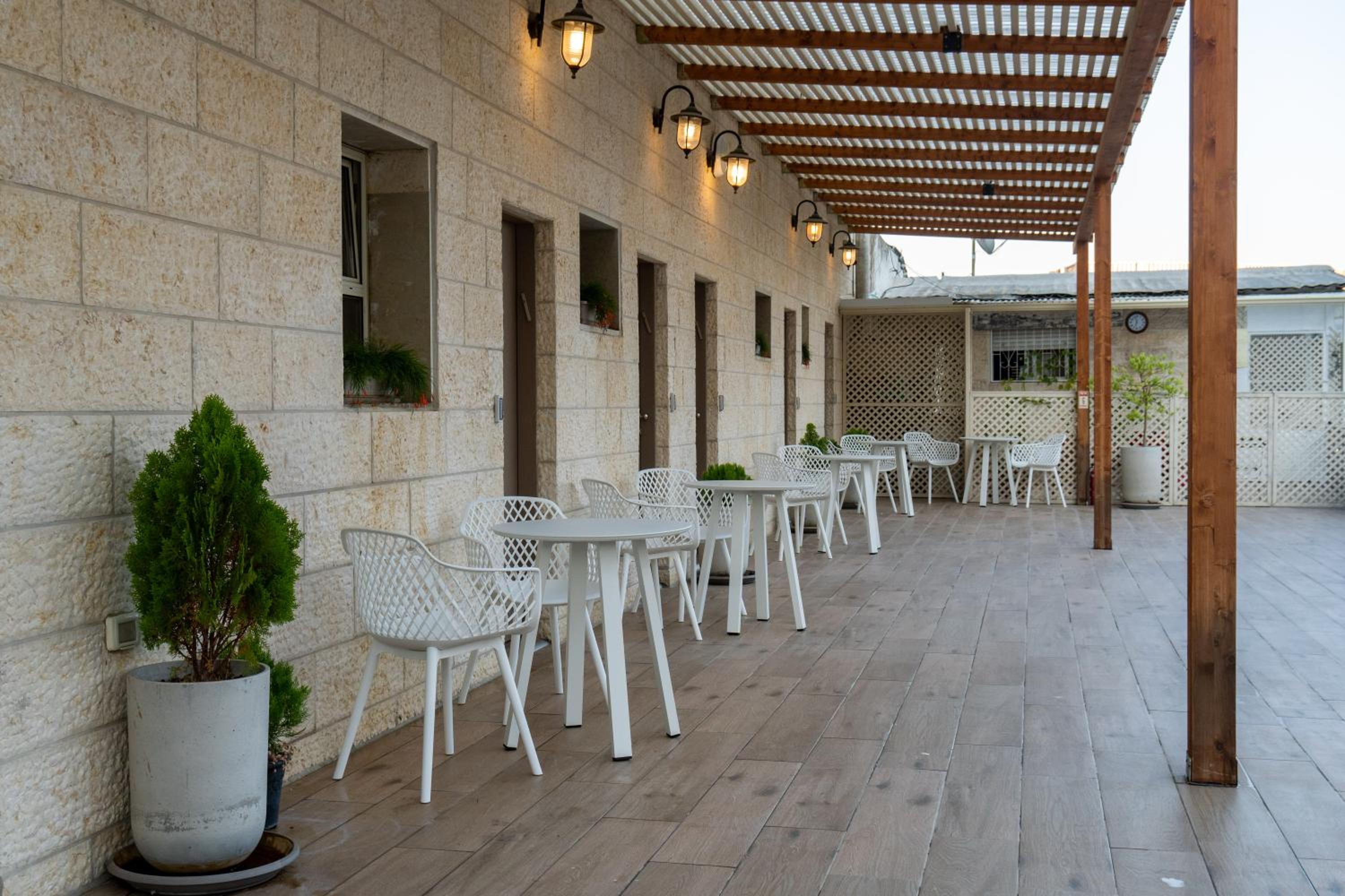 Terrace Room - Photo 11