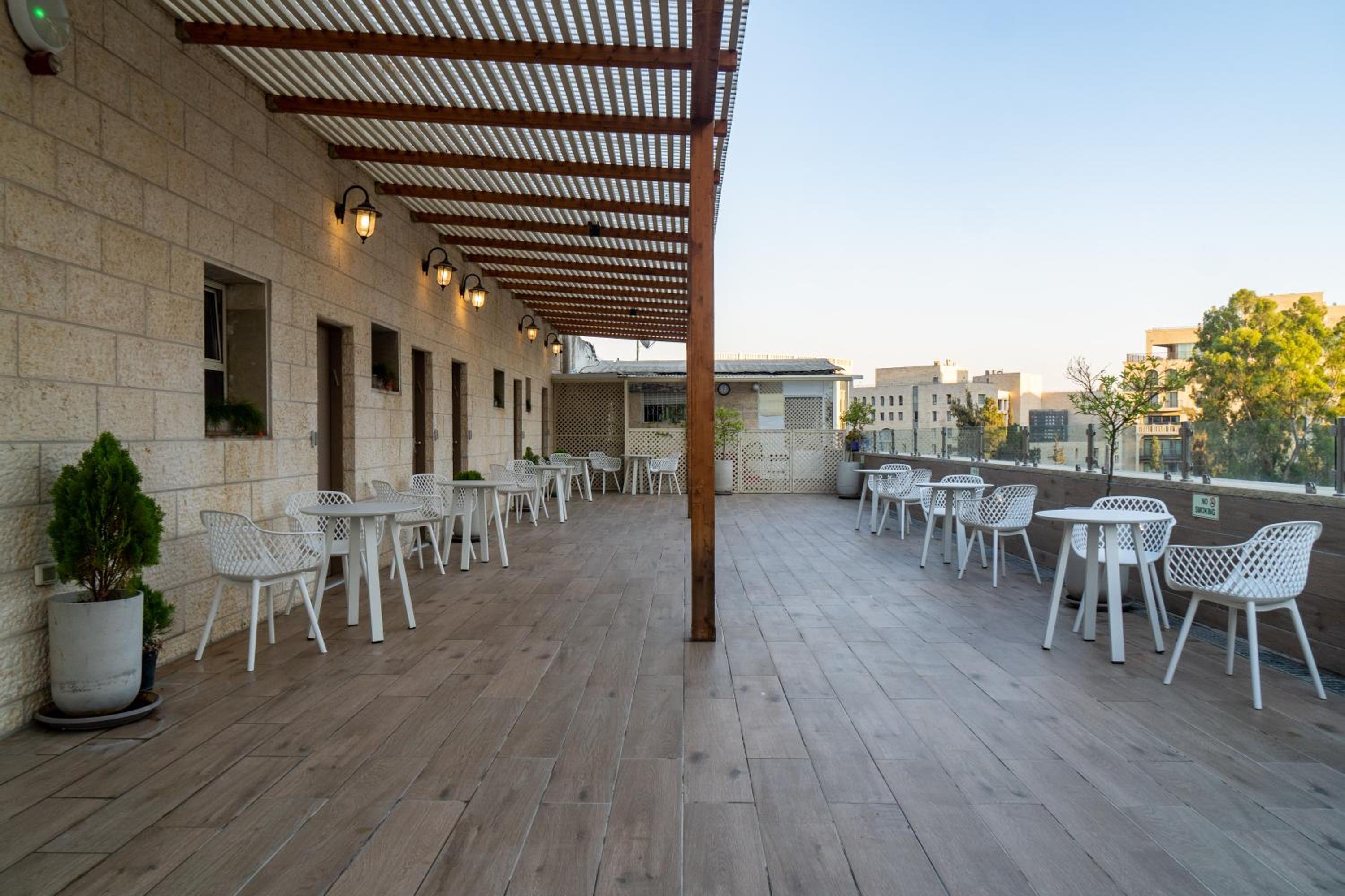 Terrace Room - Photo 14