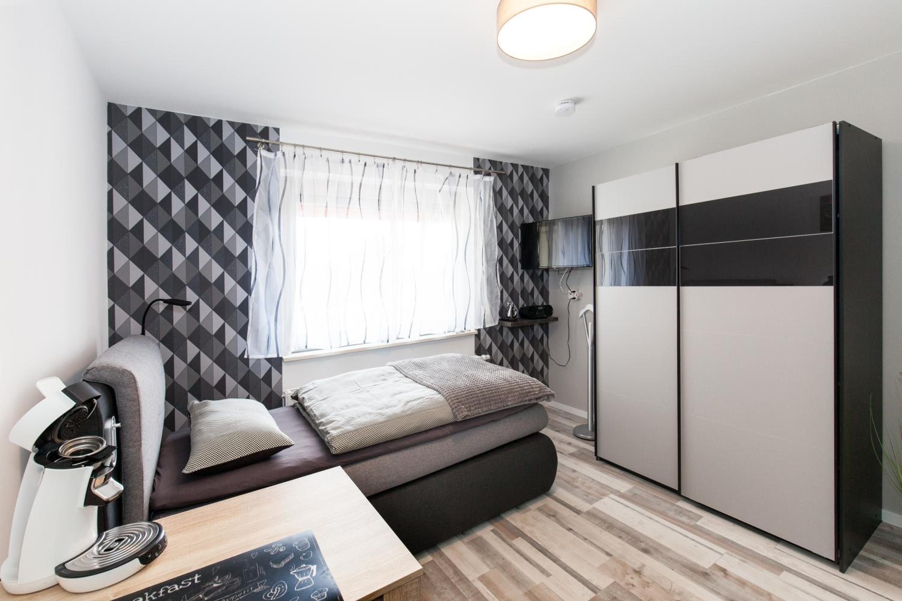 Studio Apartment photo 1