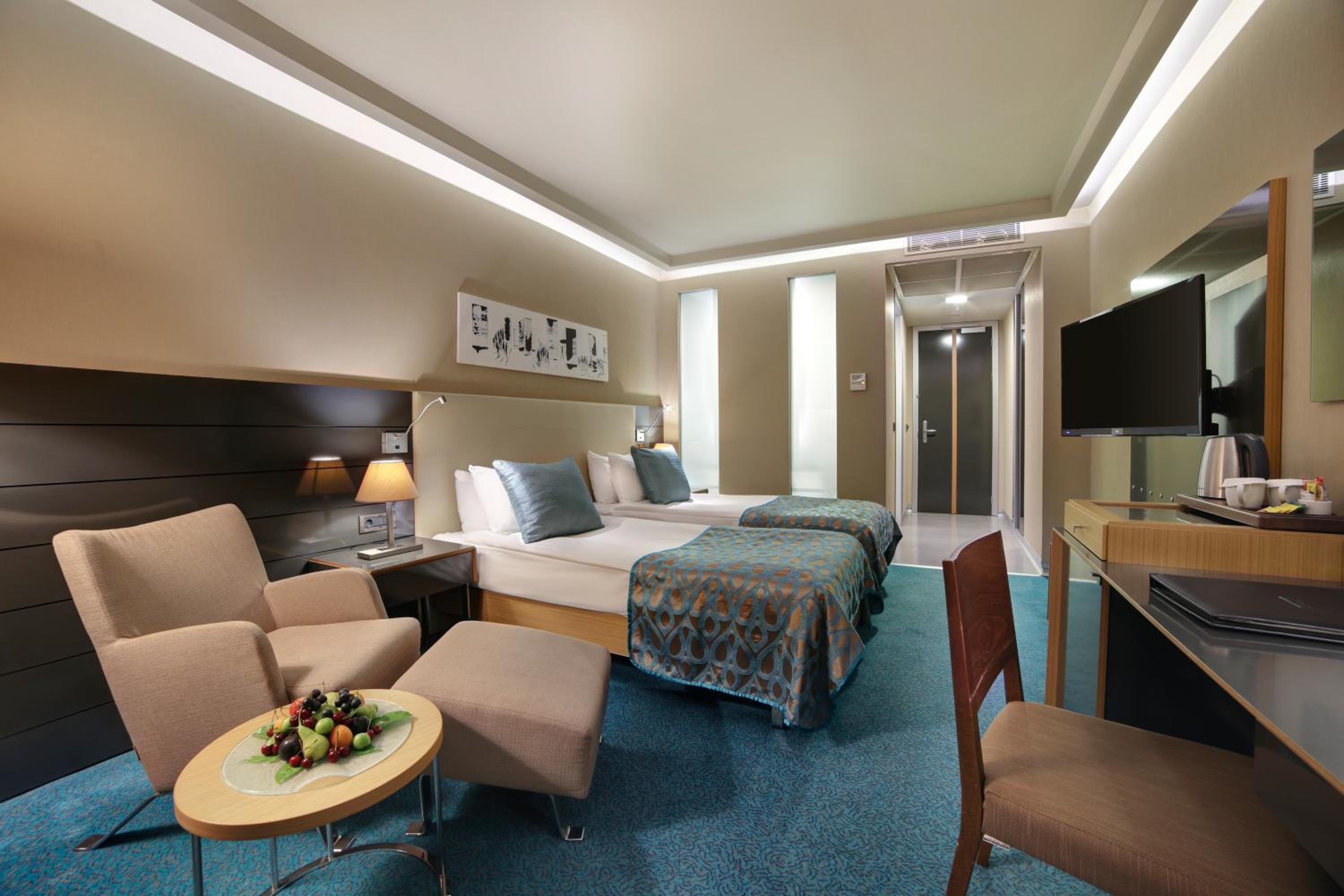 Standard Twin Room - Photo 1
