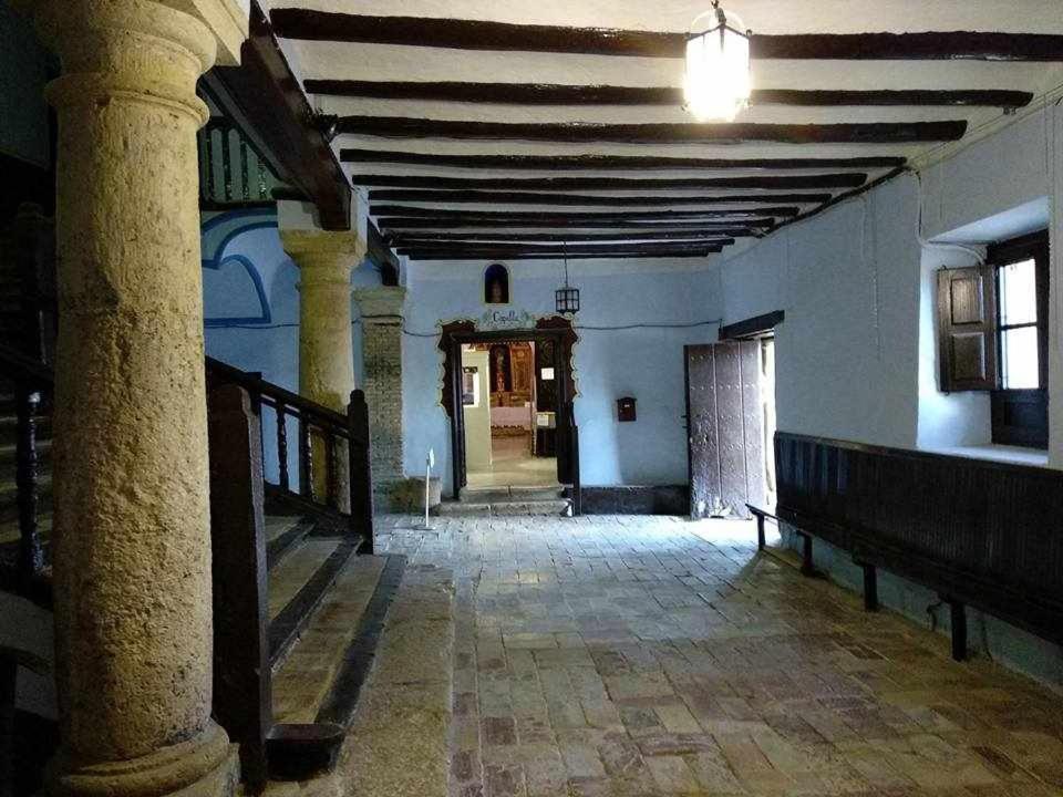 Twin Room - Disability Access - Photo 20