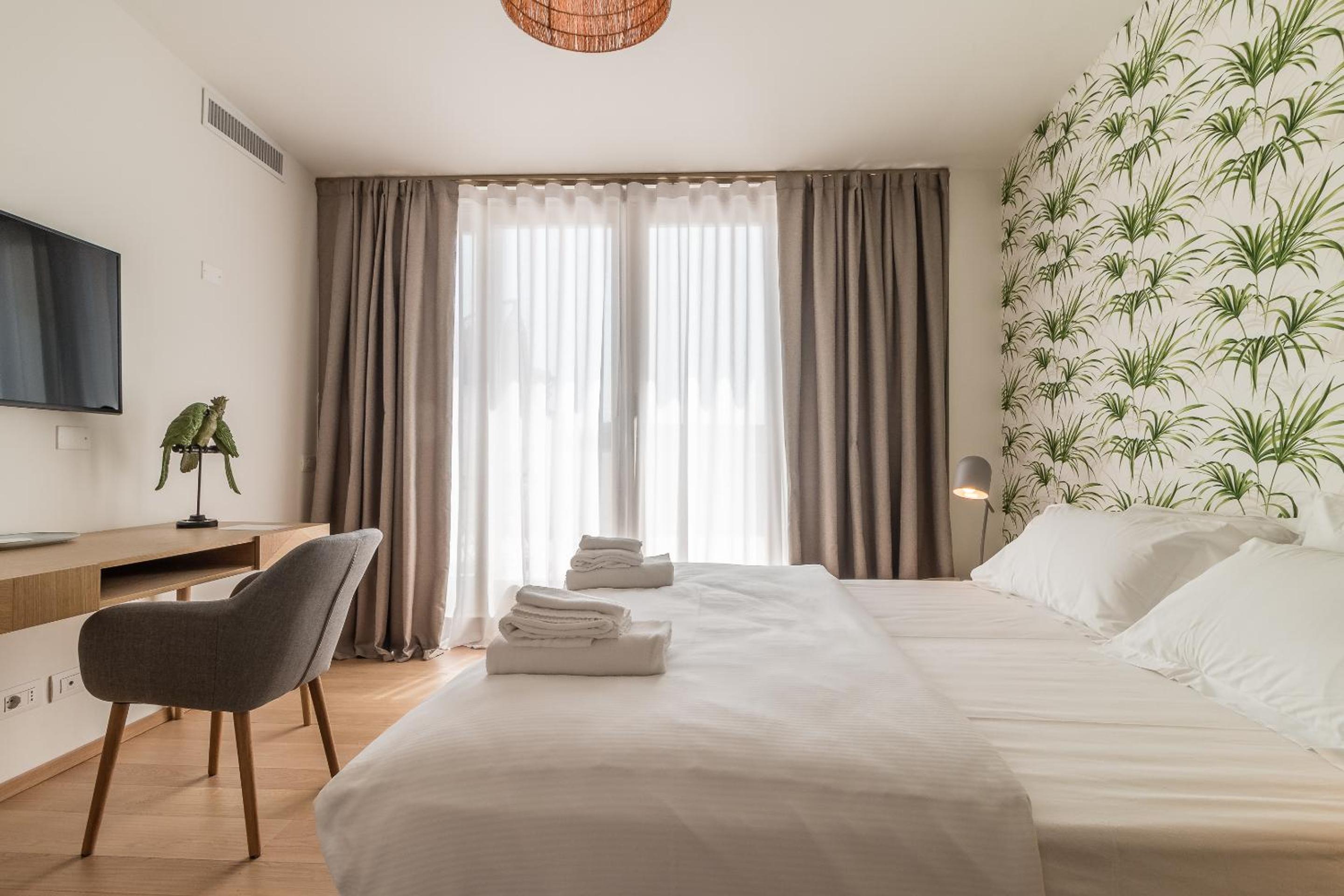 Double Room with Terrace - Photo 14