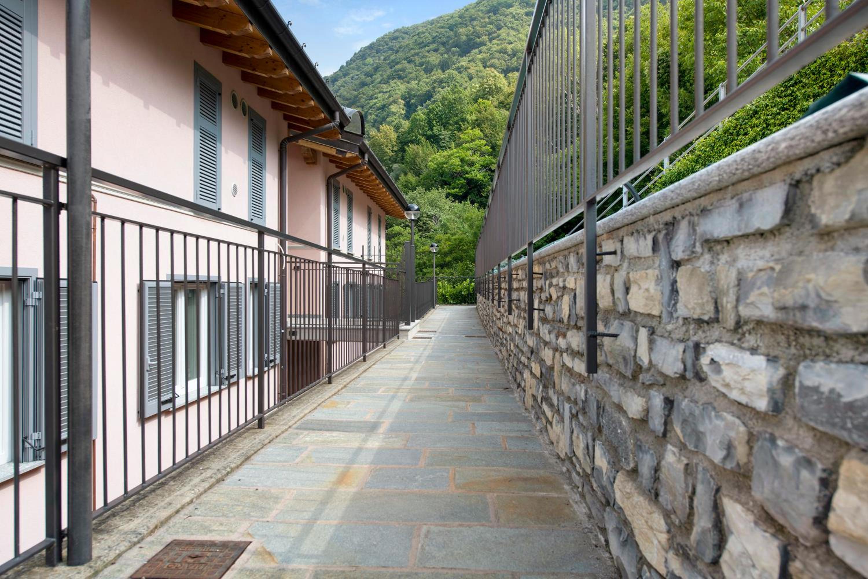Superior One-Bedroom Apartment with Balcony - Photo 10