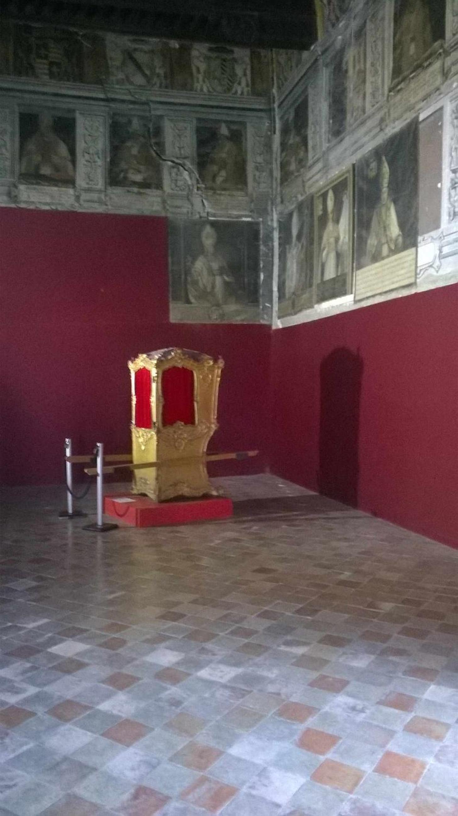 Standard Queen Room - Photo 6
