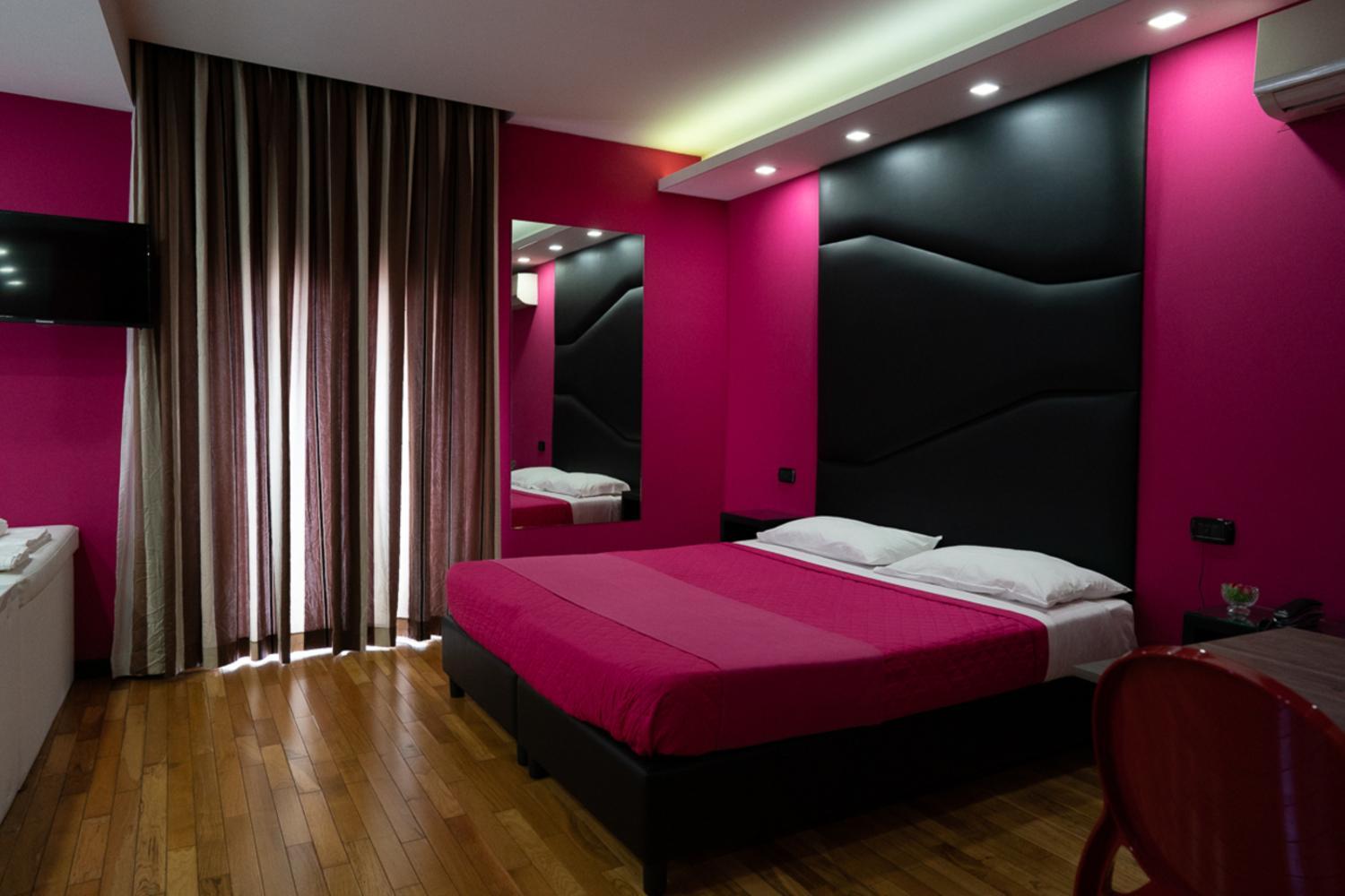 Suite with Hot Tub