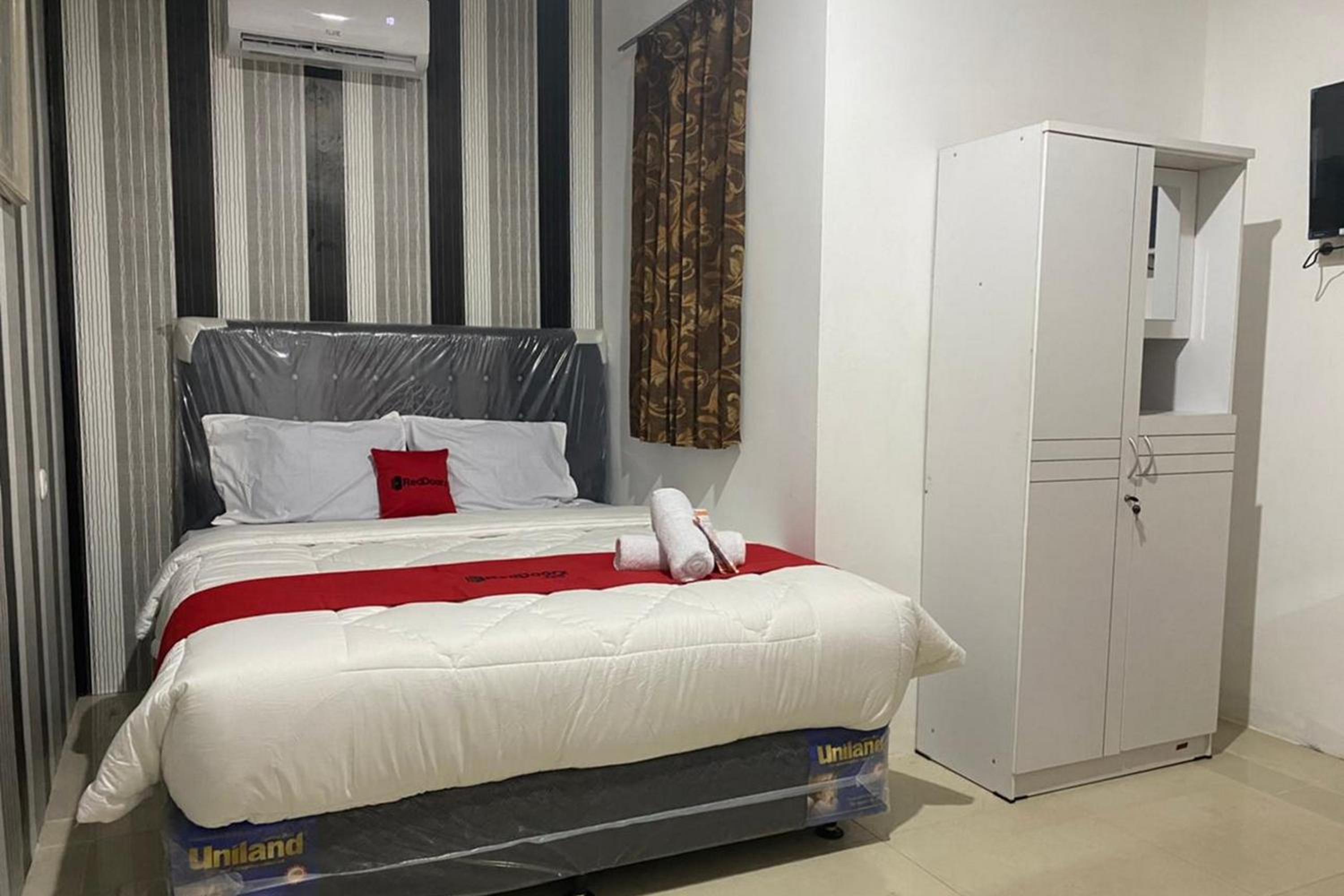 Deluxe Room - Photo 1