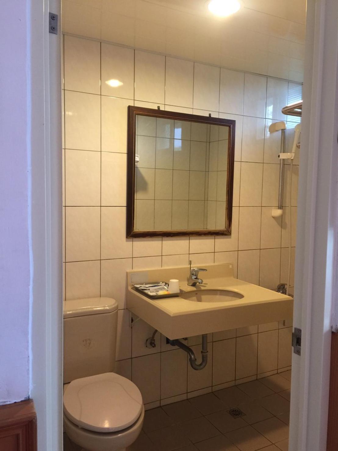 Standard Double or Twin Room photo 2