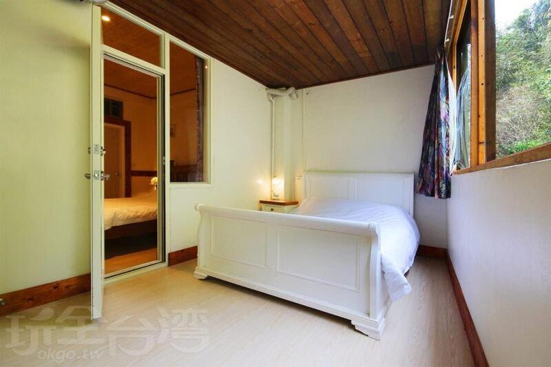 Quadruple Room with Mountain View photo 1