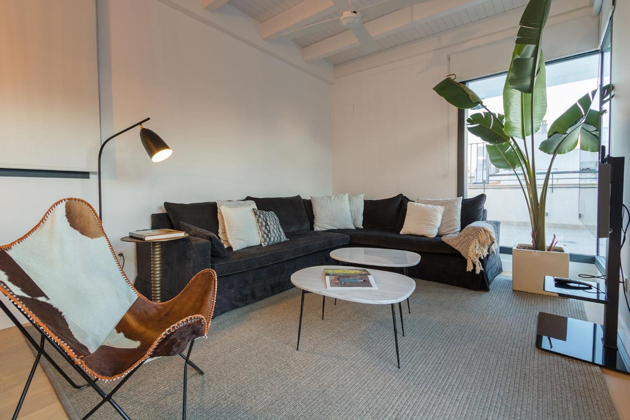 Three-Bedroom Apartment - Photo 1