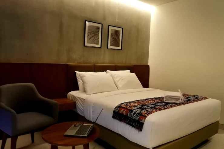 Deluxe Double Room with Sea View - Photo 3