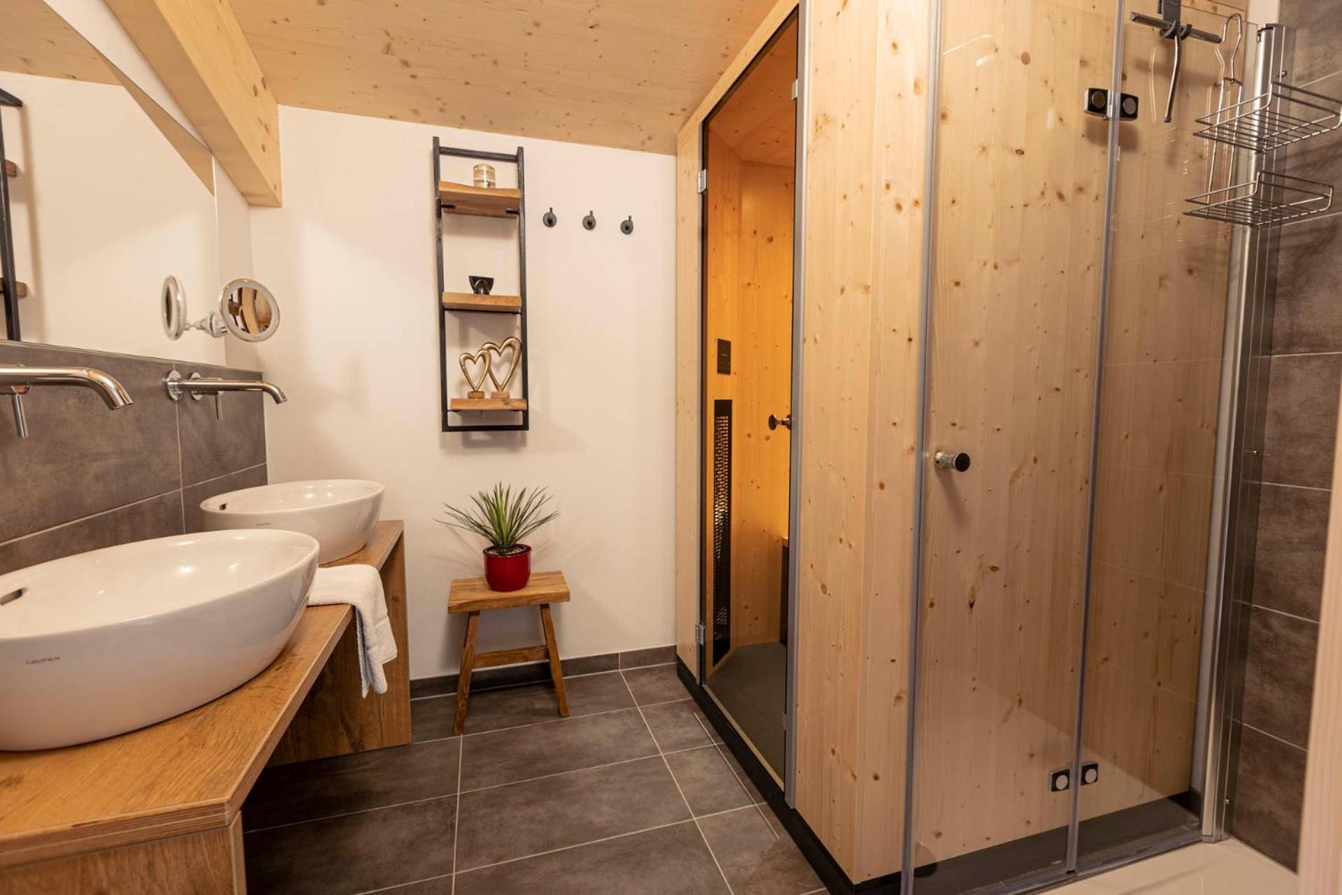 Apartment with 2 bedrooms & IR-Sauna photo 2