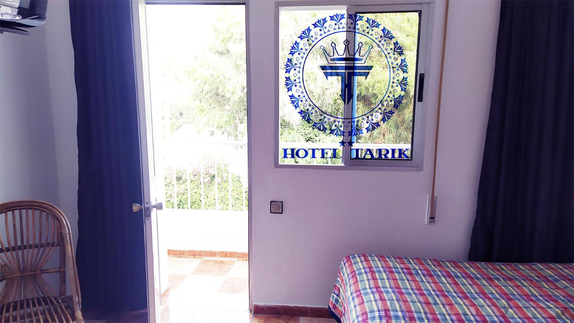 Triple Room with Private Bathroom photo 2