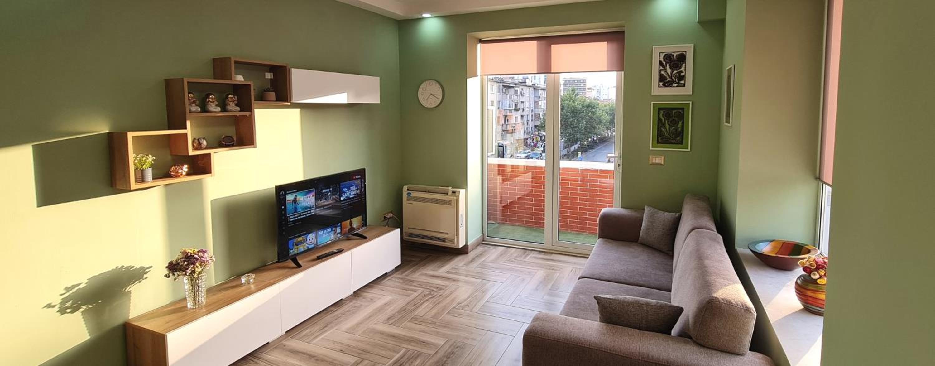 One-Bedroom Apartment