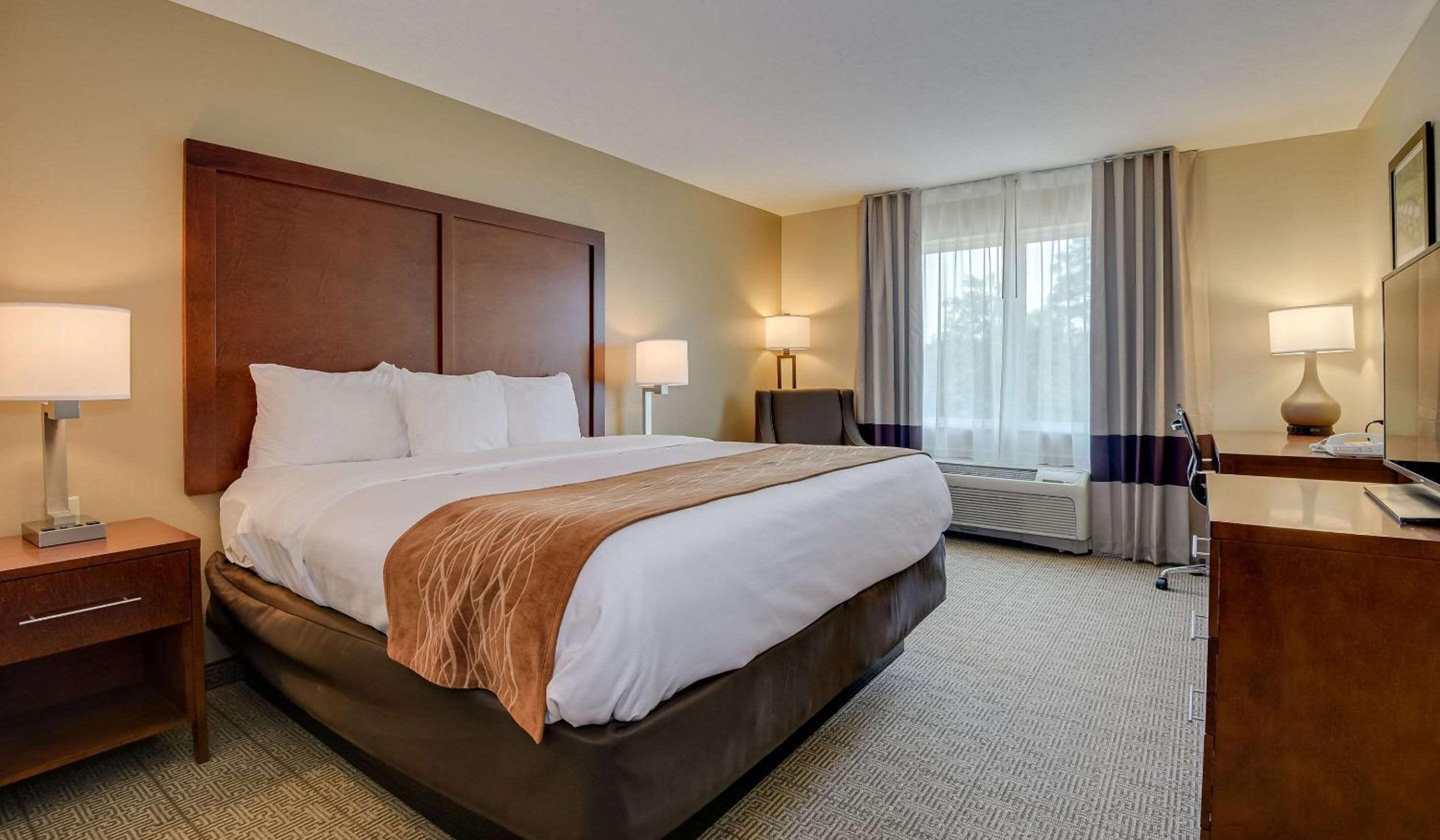 King Room - Non-Smoking  - Photo 1