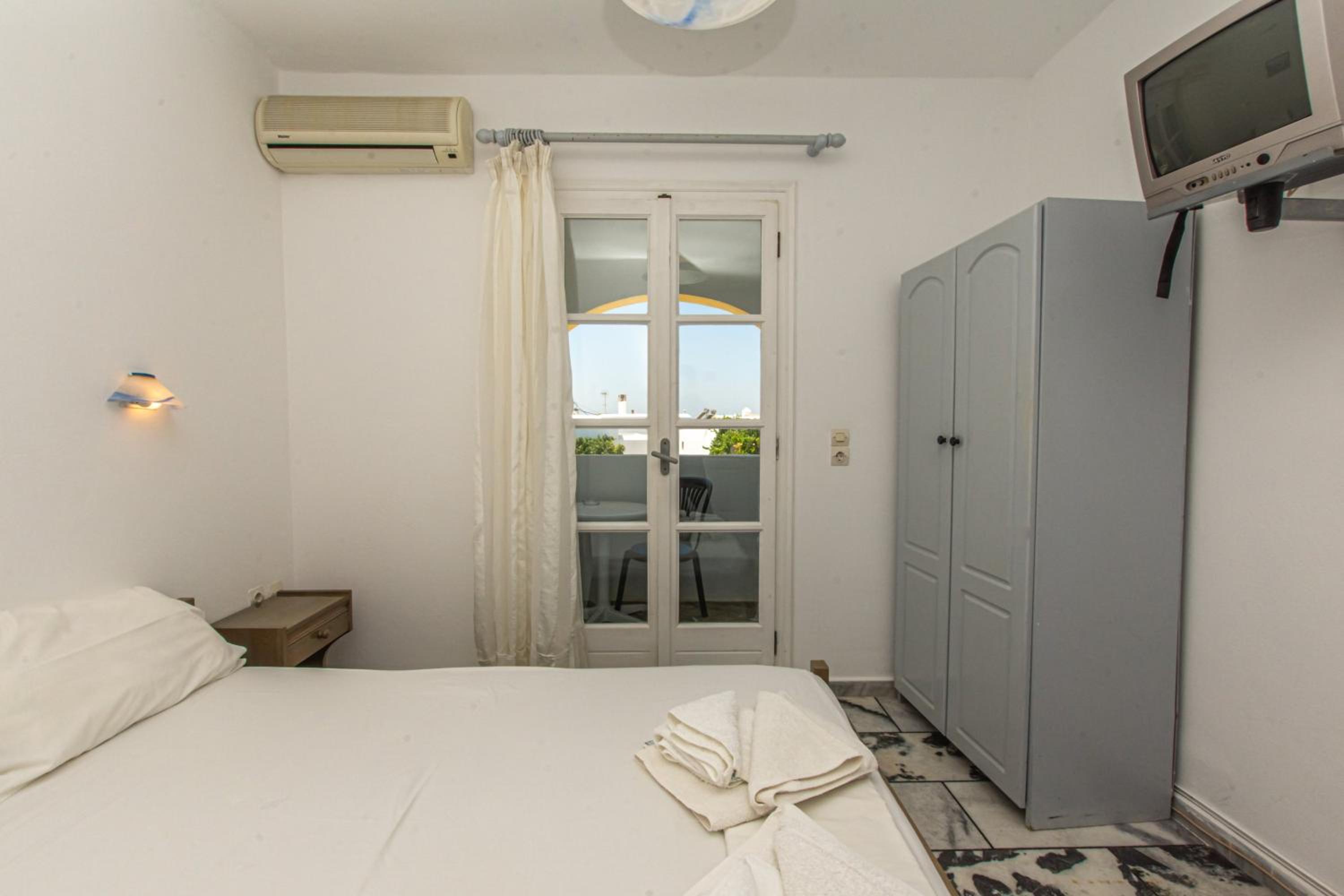 Standard Double or Twin Room with Balcony - Photo 3