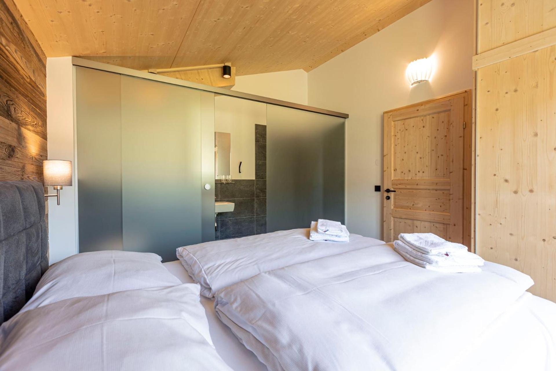 Superior apartment with 3 bedrooms & ir-sauna photo 2