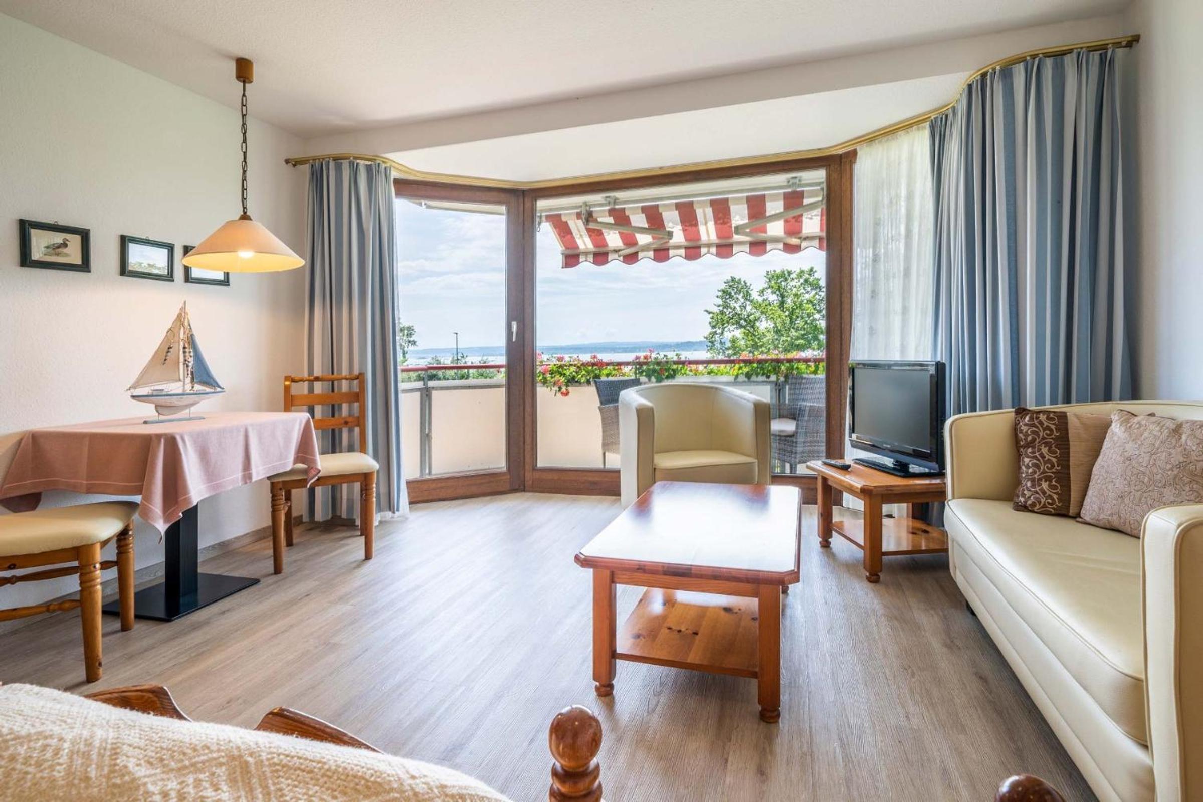 Apartment with Sea View photo 3