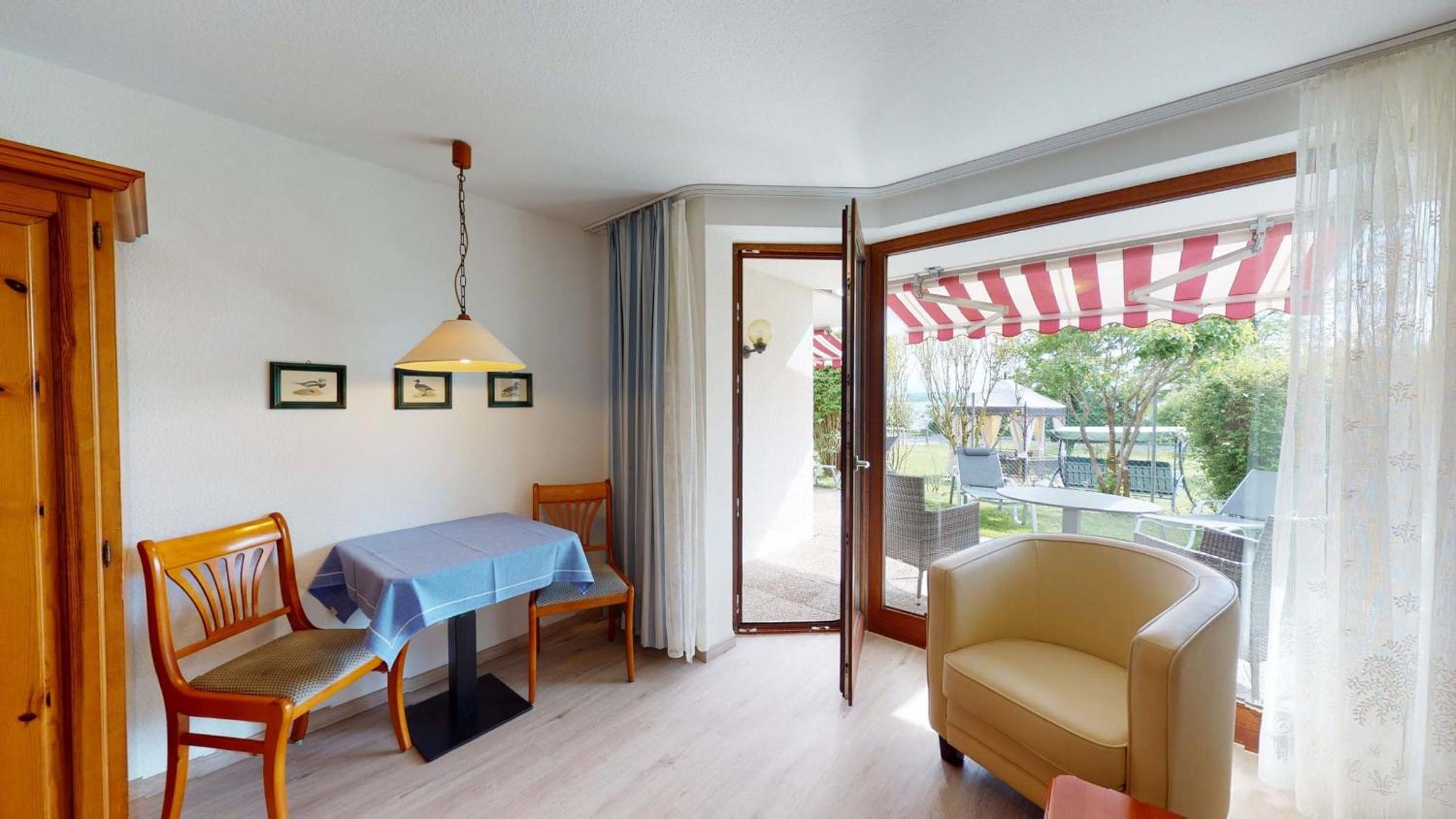 Apartment with Terrace photo 2