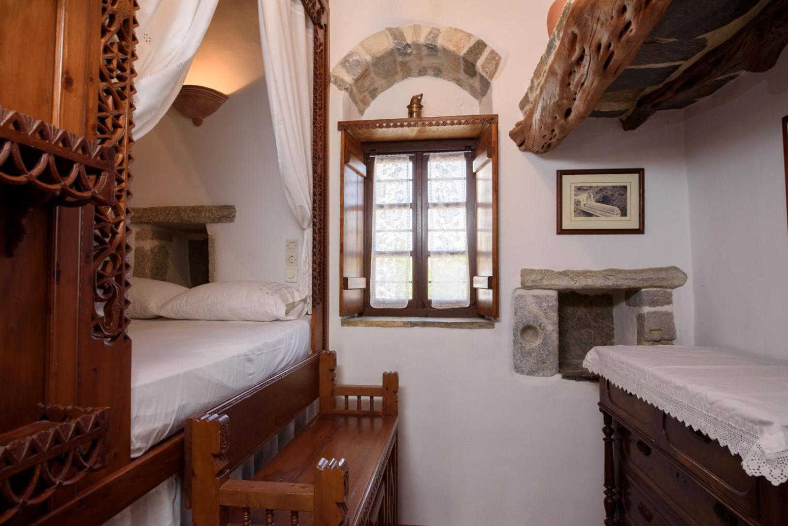 Two-Bedroom House photo 2