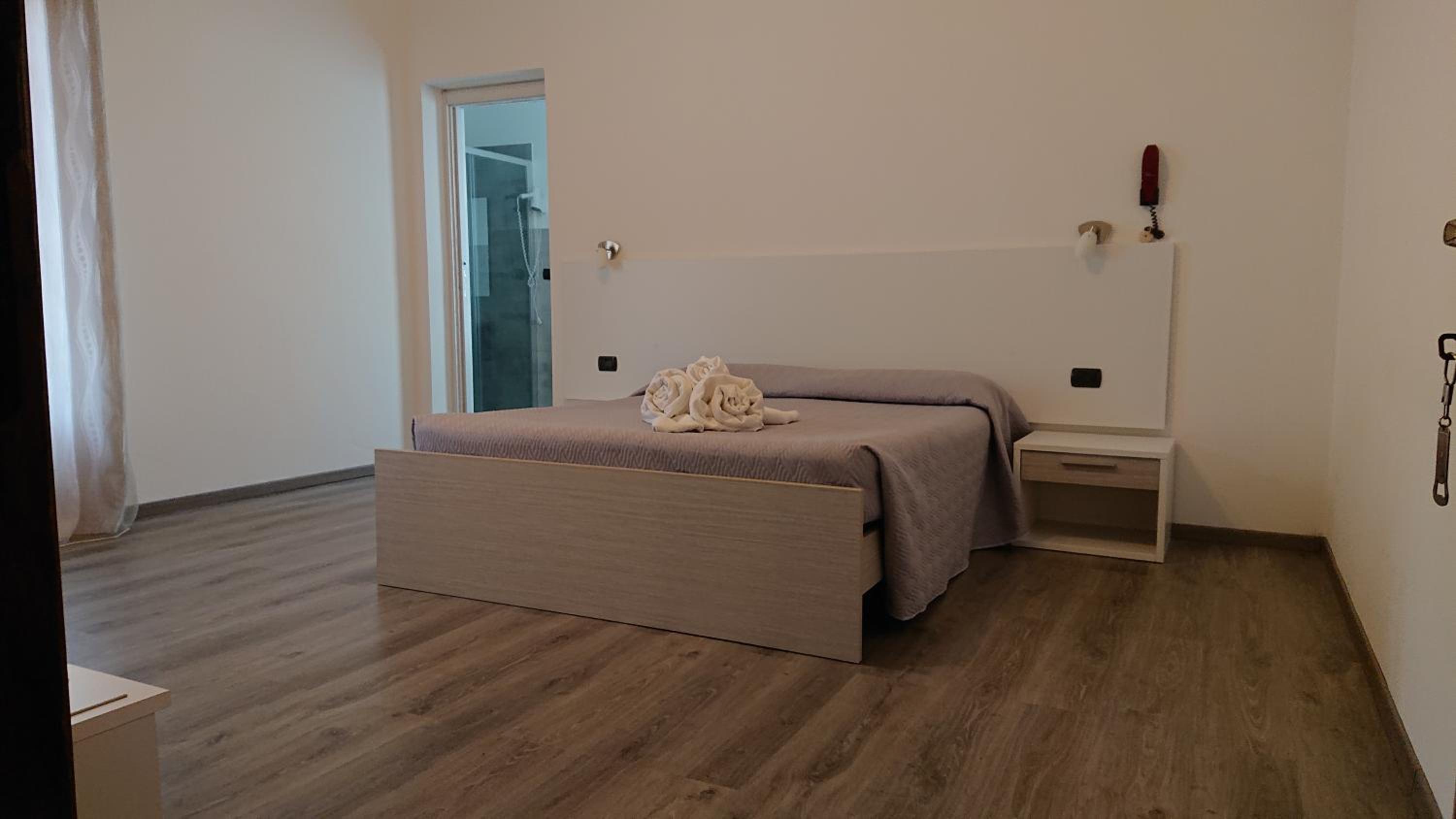 King Room with Balcony photo 3