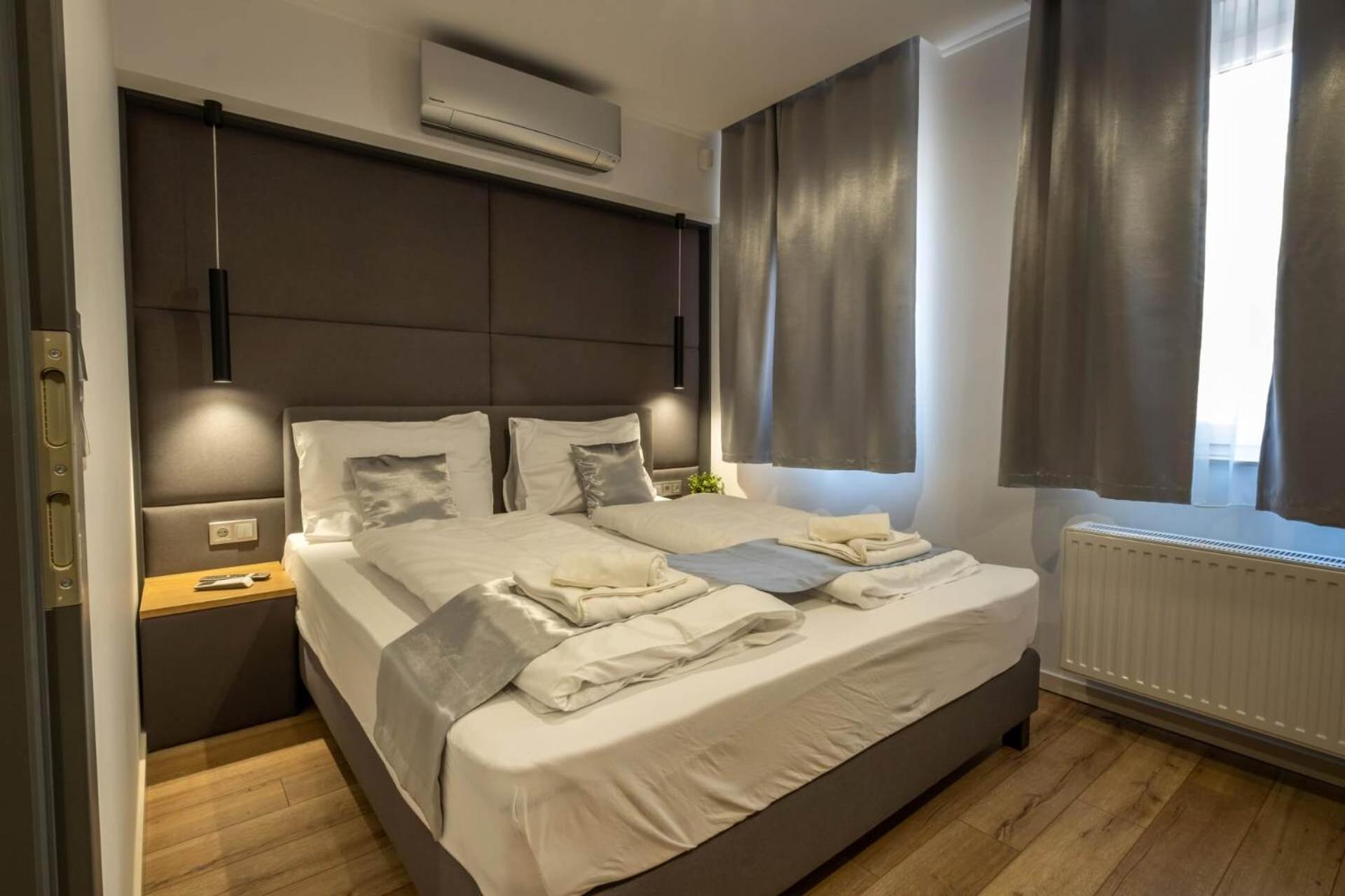 One-Bedroom Apartment - Photo 6