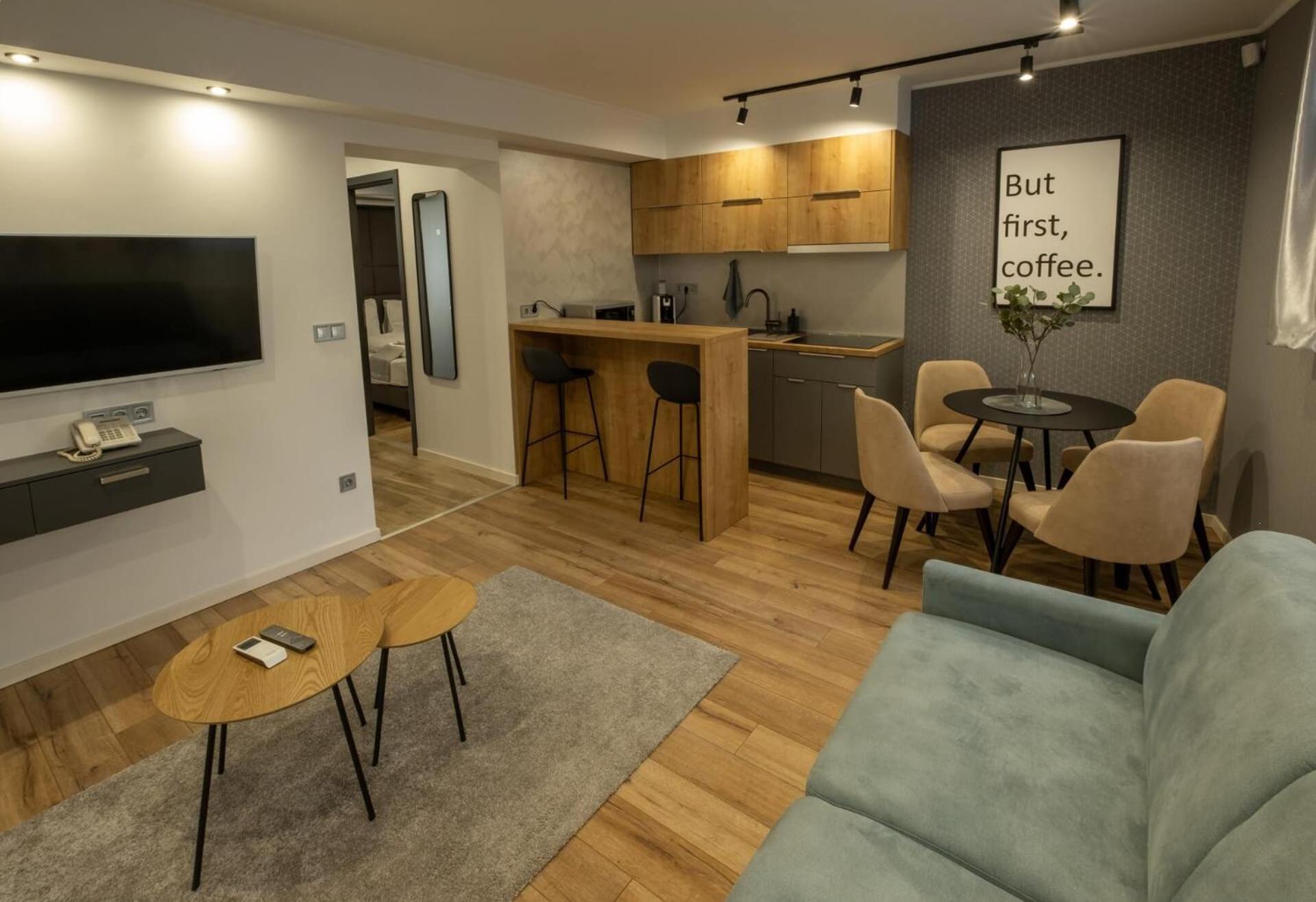 One-Bedroom Apartment - Photo 1