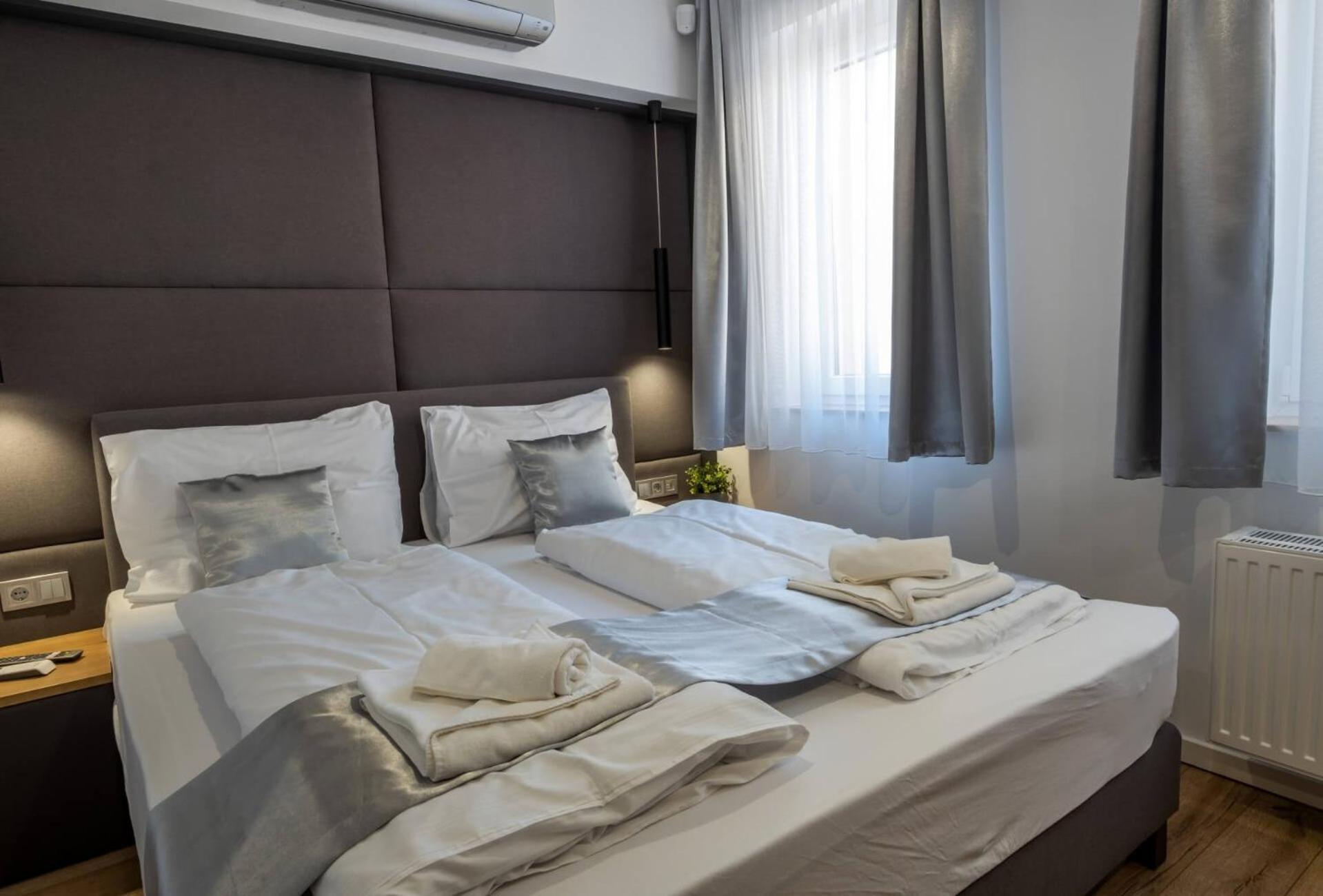 One-Bedroom Apartment - Photo 9