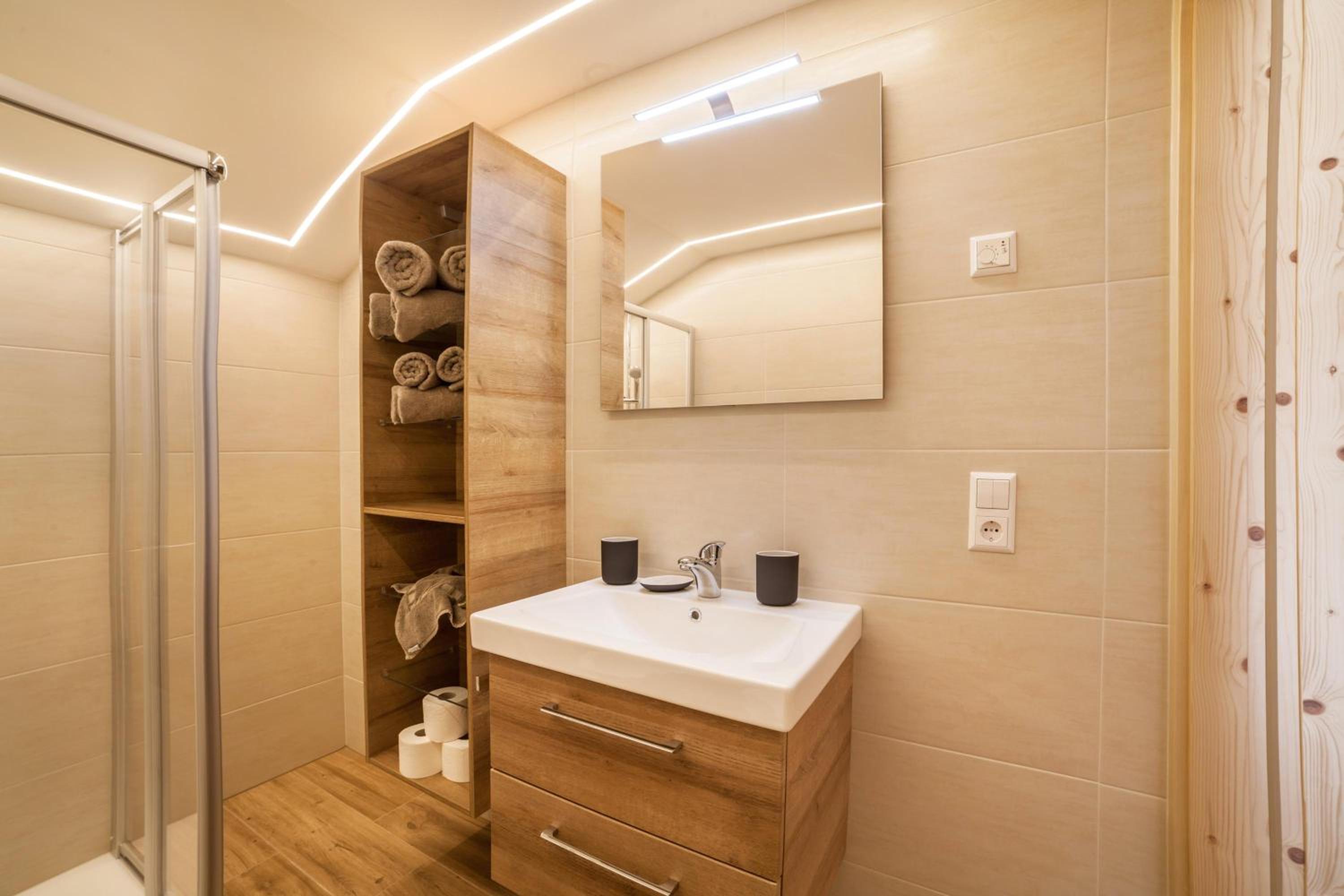 Superior One-Bedroom Apartment with Balcony photo 3