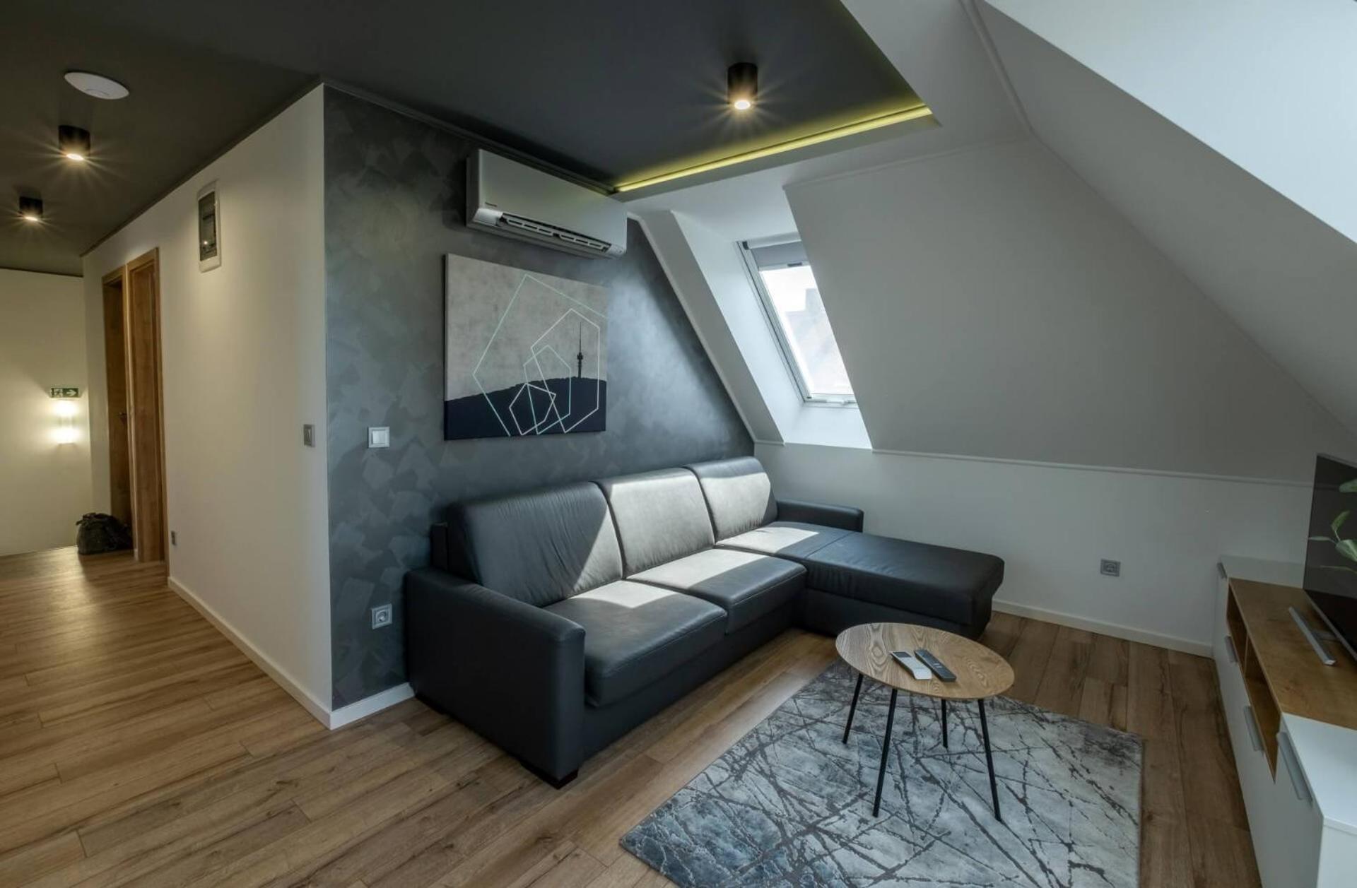 Two-Bedroom Apartment - Photo 16
