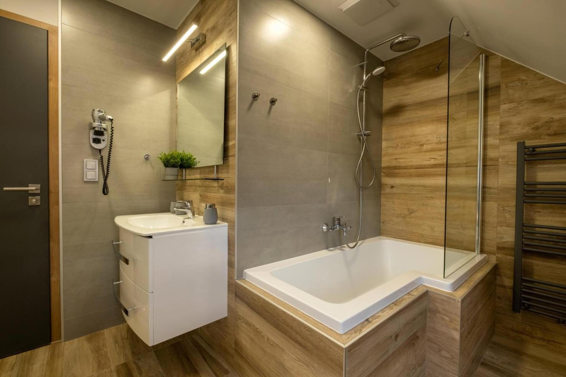 Two-Bedroom Apartment - Photo 15