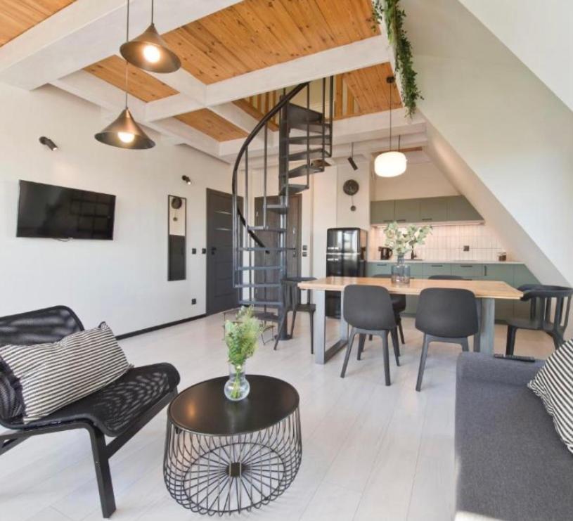 Duplex Apartment - Photo 1