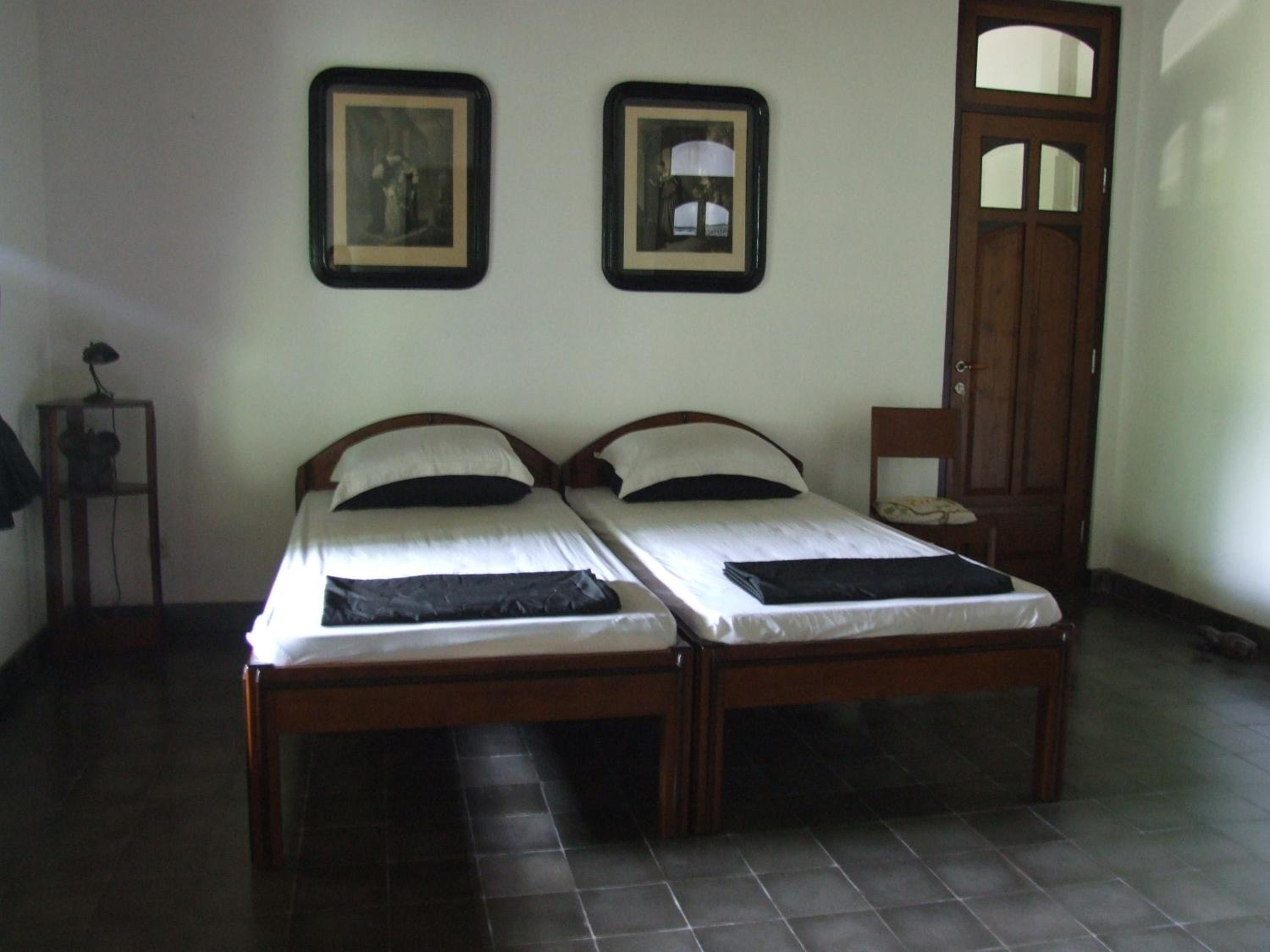Deluxe Twin Room - Photo 8