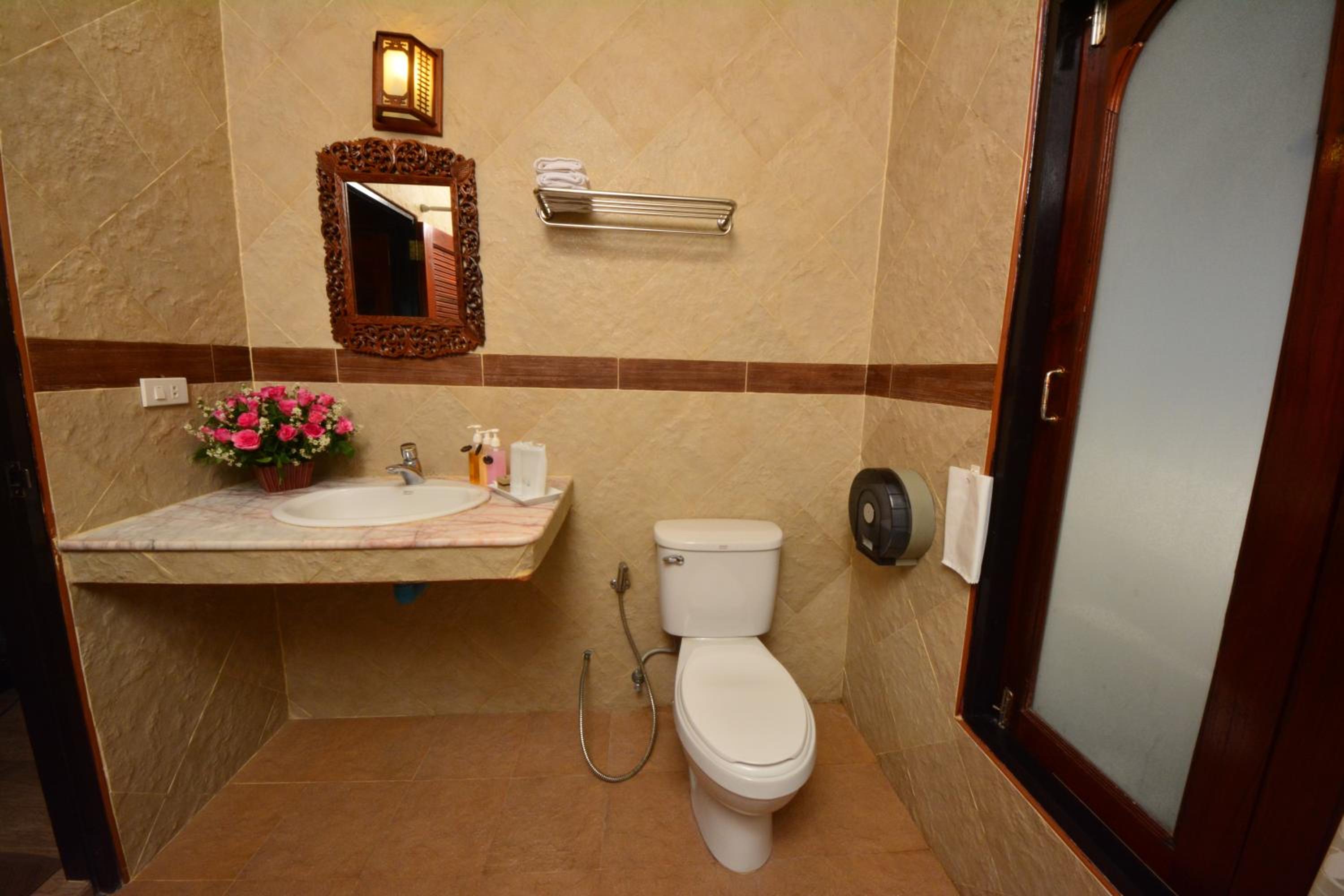 Superior Bungalow with Sea View - Photo 18
