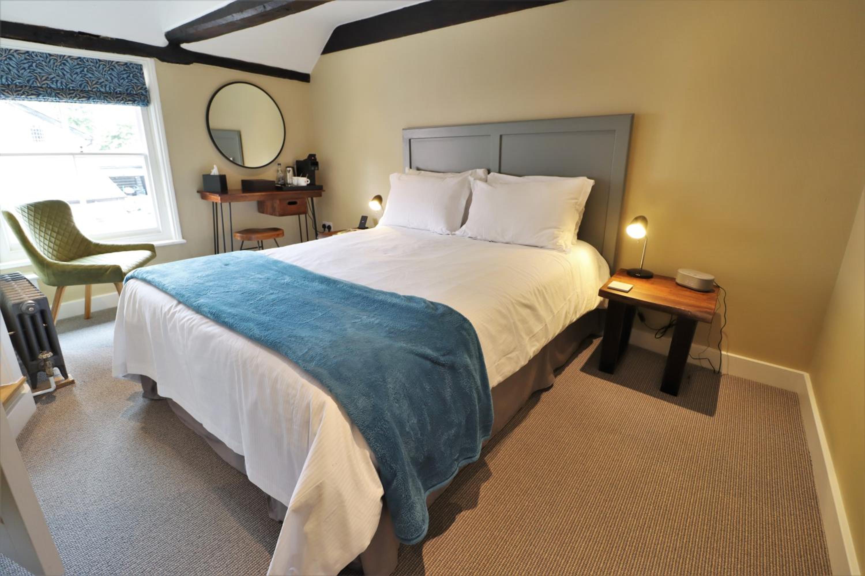 Double Room with Private Bathroom - Photo 2