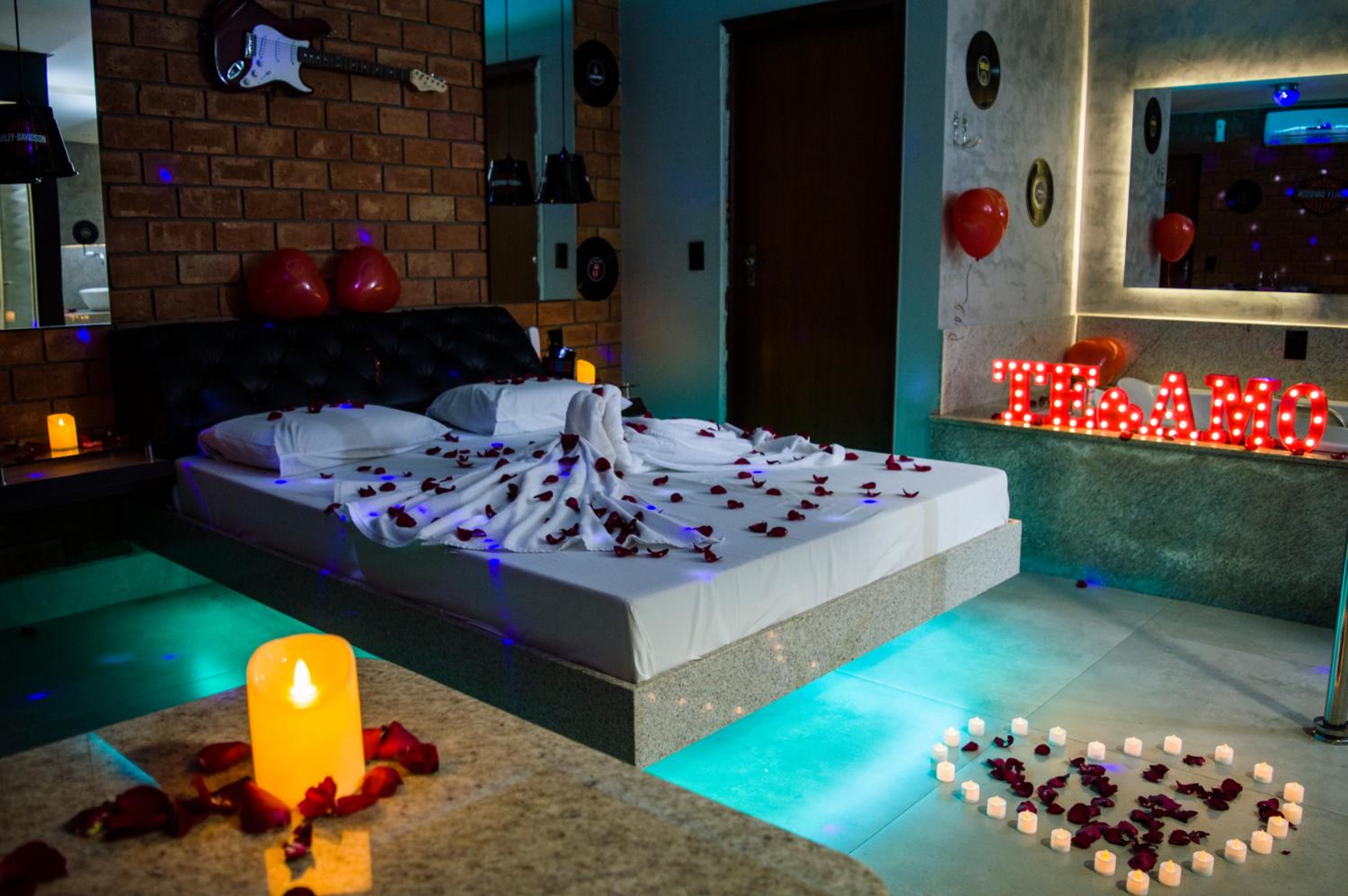 King Suite with Spa Bath - Photo 11