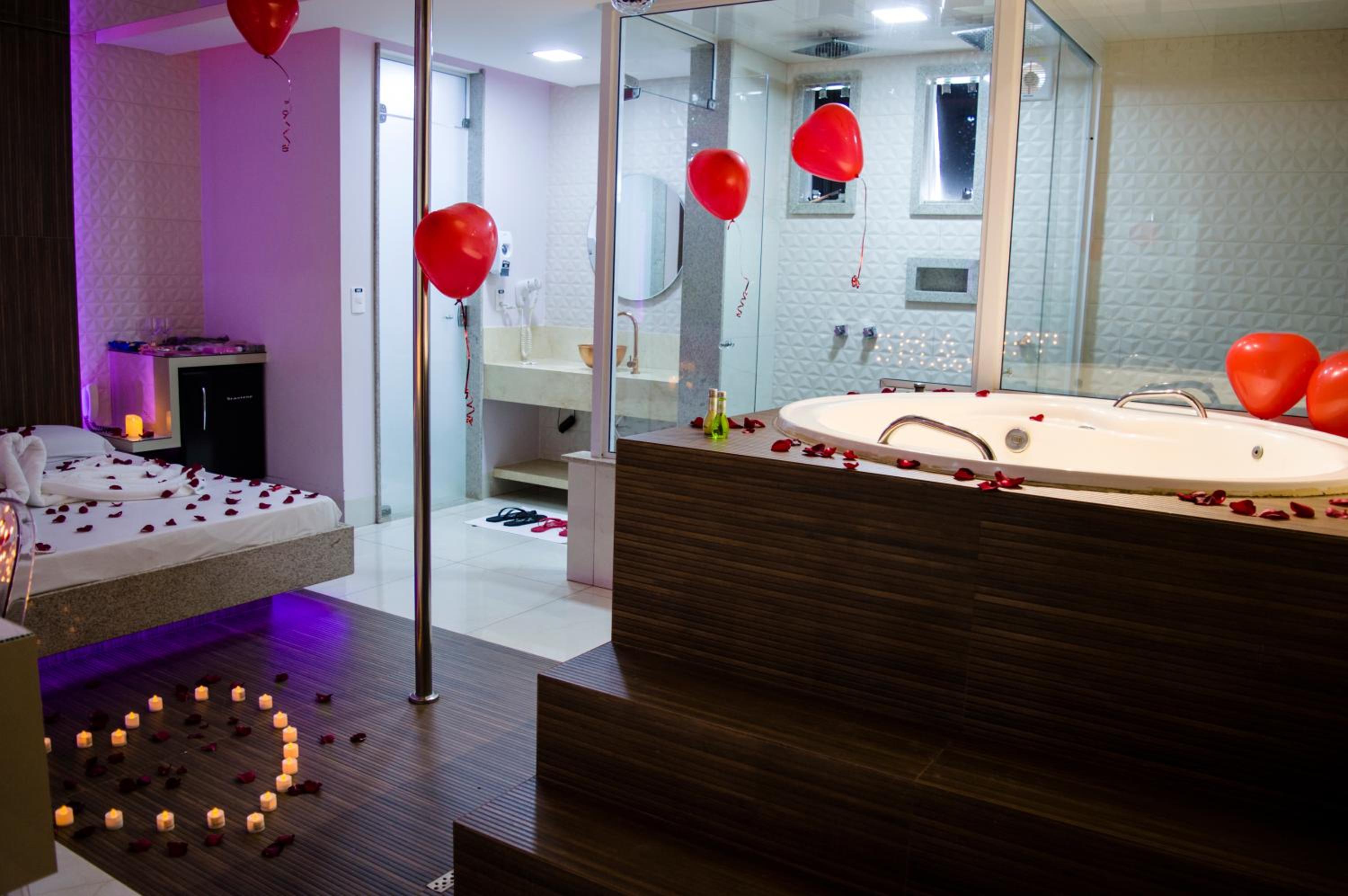 King Suite with Spa Bath - Photo 12