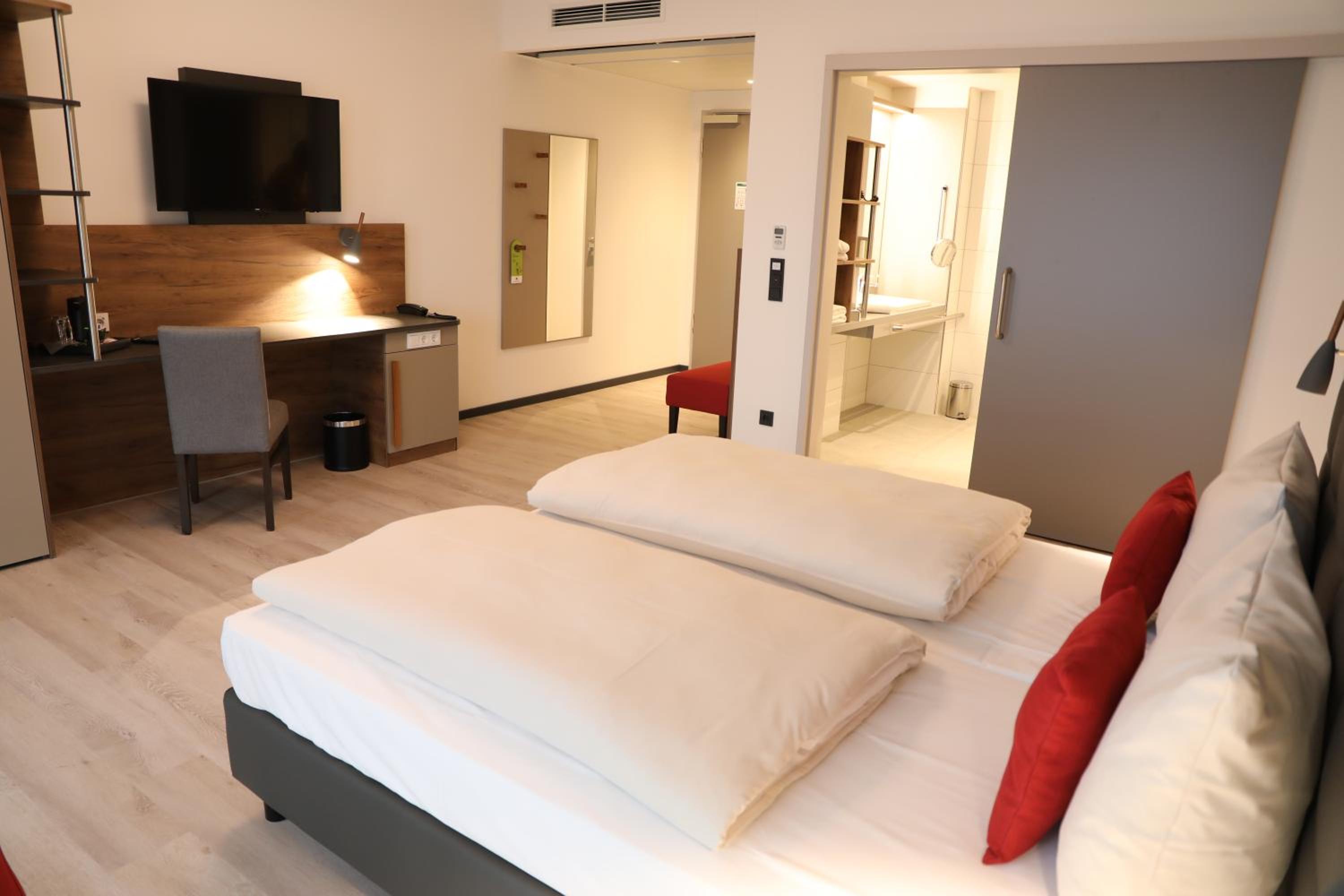 Superior Double Room - Photo 11