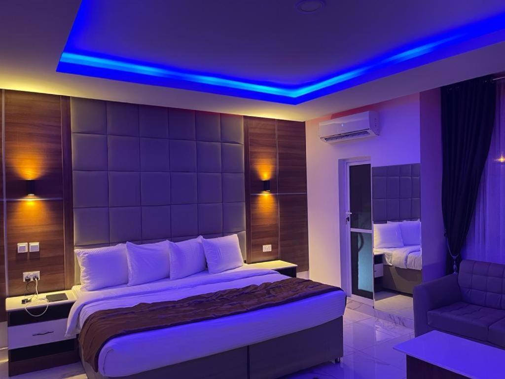 Executive Room photo 1