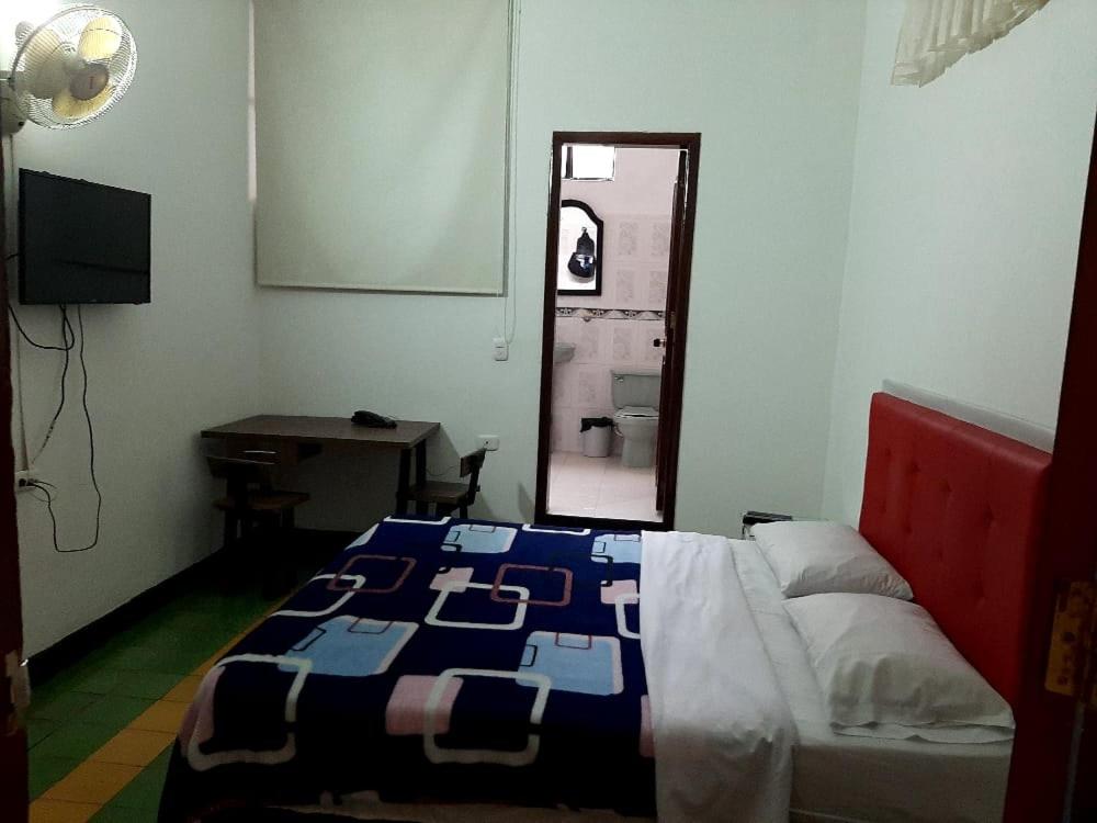 Single Room With Private Bathroom photo 1