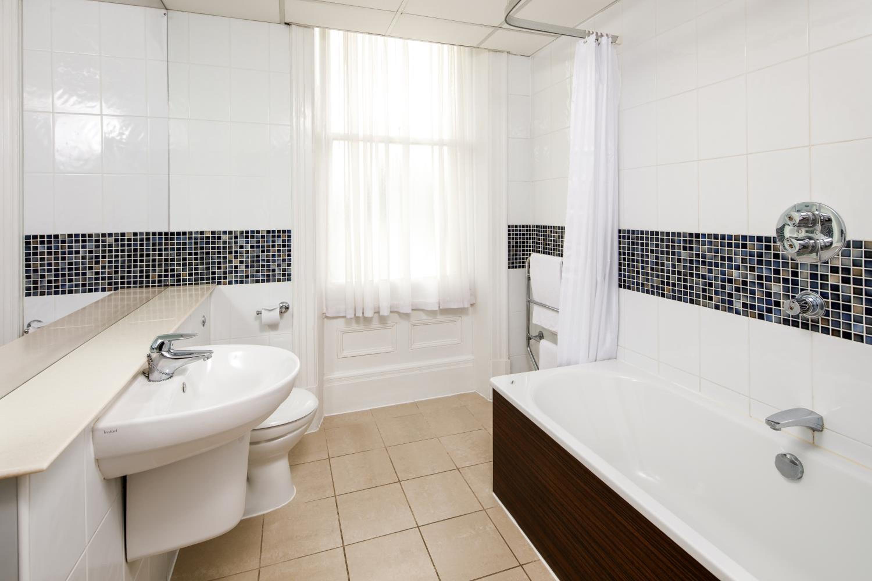 Superior Double Room - Photo 9